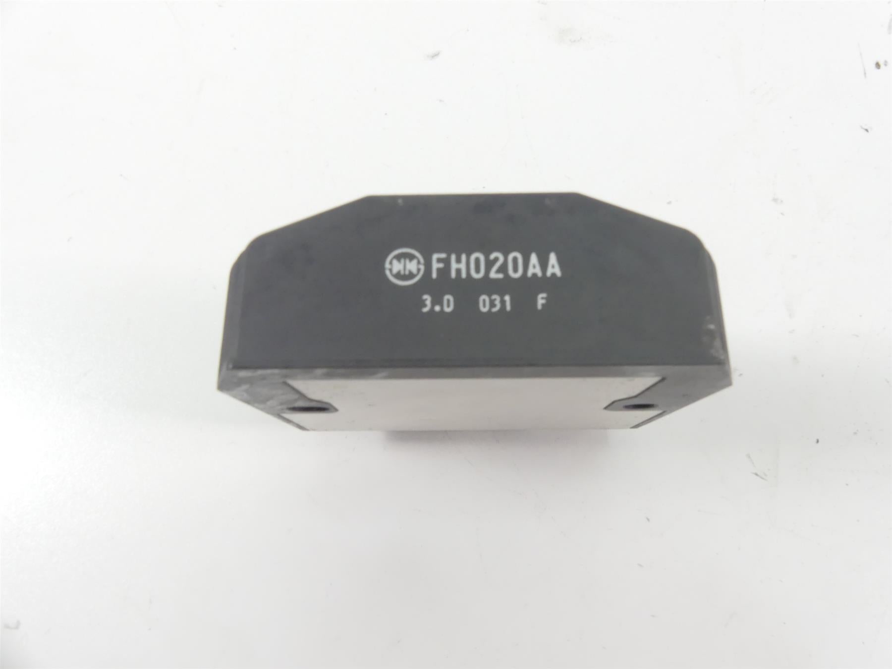 2014 BMW R1200GS K50 Rectifier Voltage Regulator 12318523367 FH020AA {{ shop.shopifyCountryName }} - Mototech271
