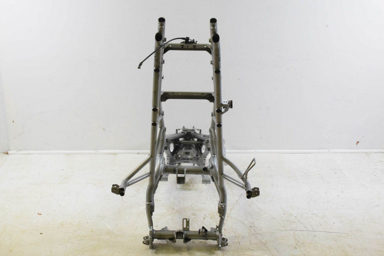 2011 Triumph Tiger 800XC 800 ABS Main Frame Chassis Straight Slvg T2071257 {{ shop.shopifyCountryName }} - Mototech271
