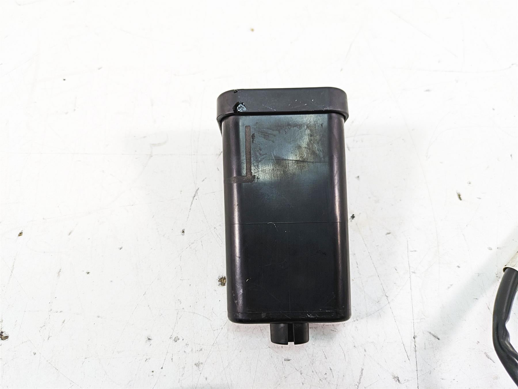 2009 Harley FXCWC Softail Rocker C Tssm Turn Signal Security Module Set 69976-08 {{ shop.shopifyCountryName }} - Mototech271
