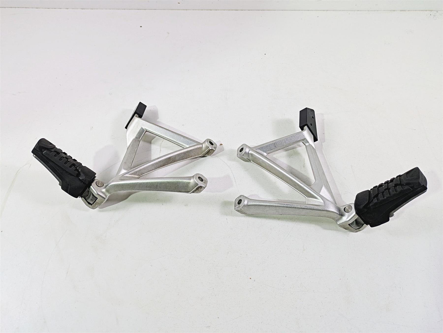 2017 BMW R1200 GS K50 Rear Passenger Footpeg Set 46718528793 46718528794