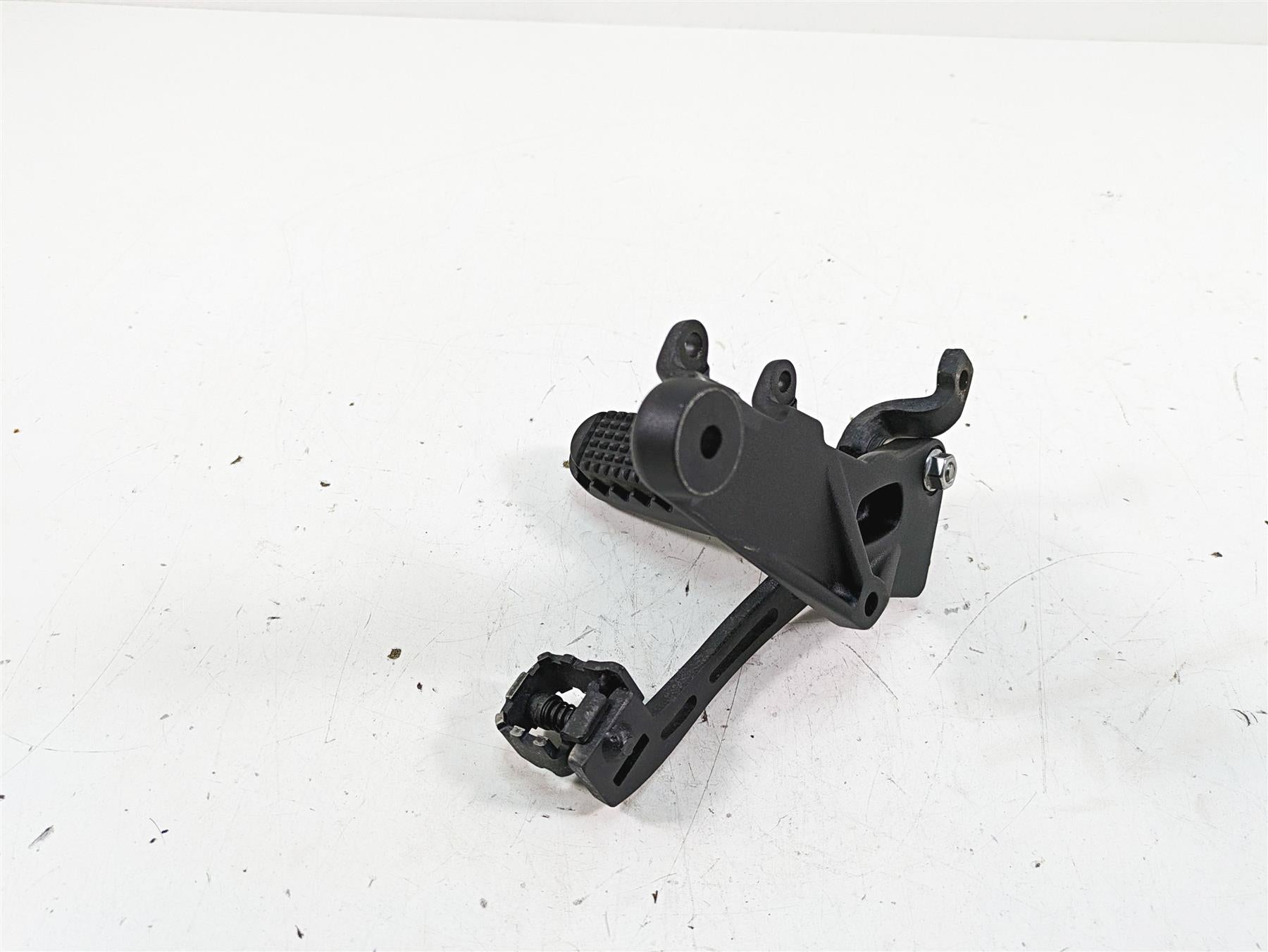 2022 Harley RA1250 S Pan America Right Rider Footpeg & Brake Pedal 50501785 {{ shop.shopifyCountryName }} - Mototech271