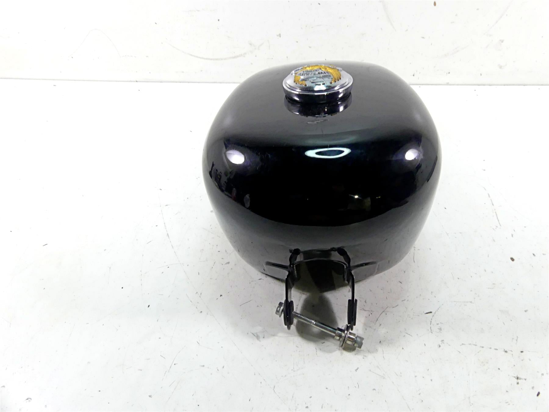 1997 Harley Sportster XL1200 C Fuel Gas Petrol Tank - Dented 62732-97 {{ shop.shopifyCountryName }} - Mototech271