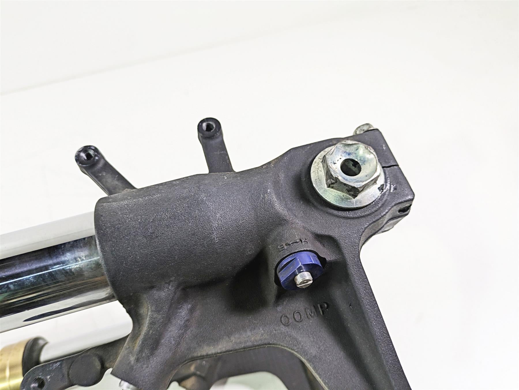 2008 Suzuki GSXR600 Front End Fork Leg Triple Tree Axle 51103-01H10 51104-01H10 {{ shop.shopifyCountryName }} - Mototech271