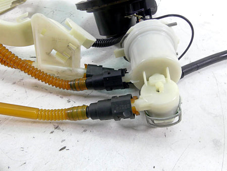 2015 Harley Touring FLHXS Street Glide Fuel Gas Petrol Pump 75069-08C {{ shop.shopifyCountryName }} - Mototech271