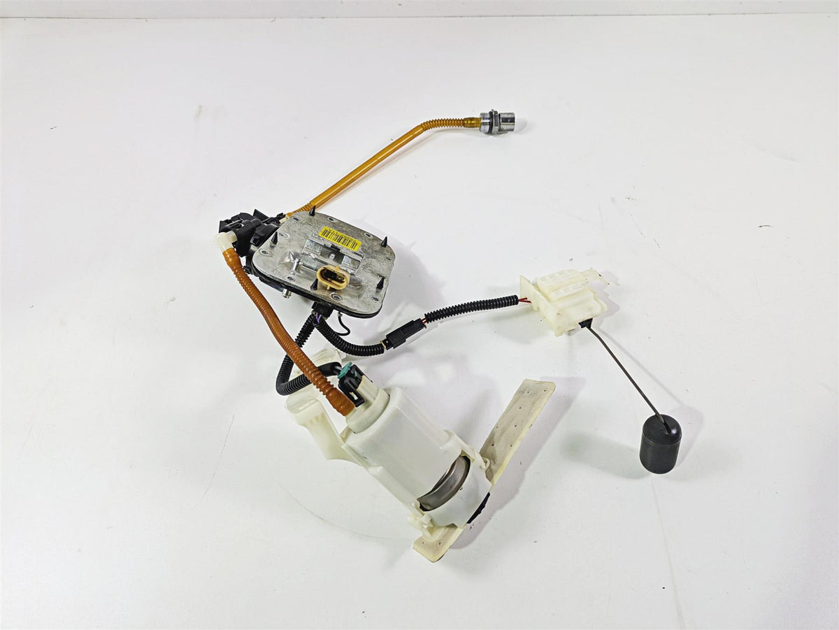 2017 Harley Softail Heritage Classic FLSTC Fuel Gas Pump 75252-11A 75284-08A {{ shop.shopifyCountryName }} - Mototech271