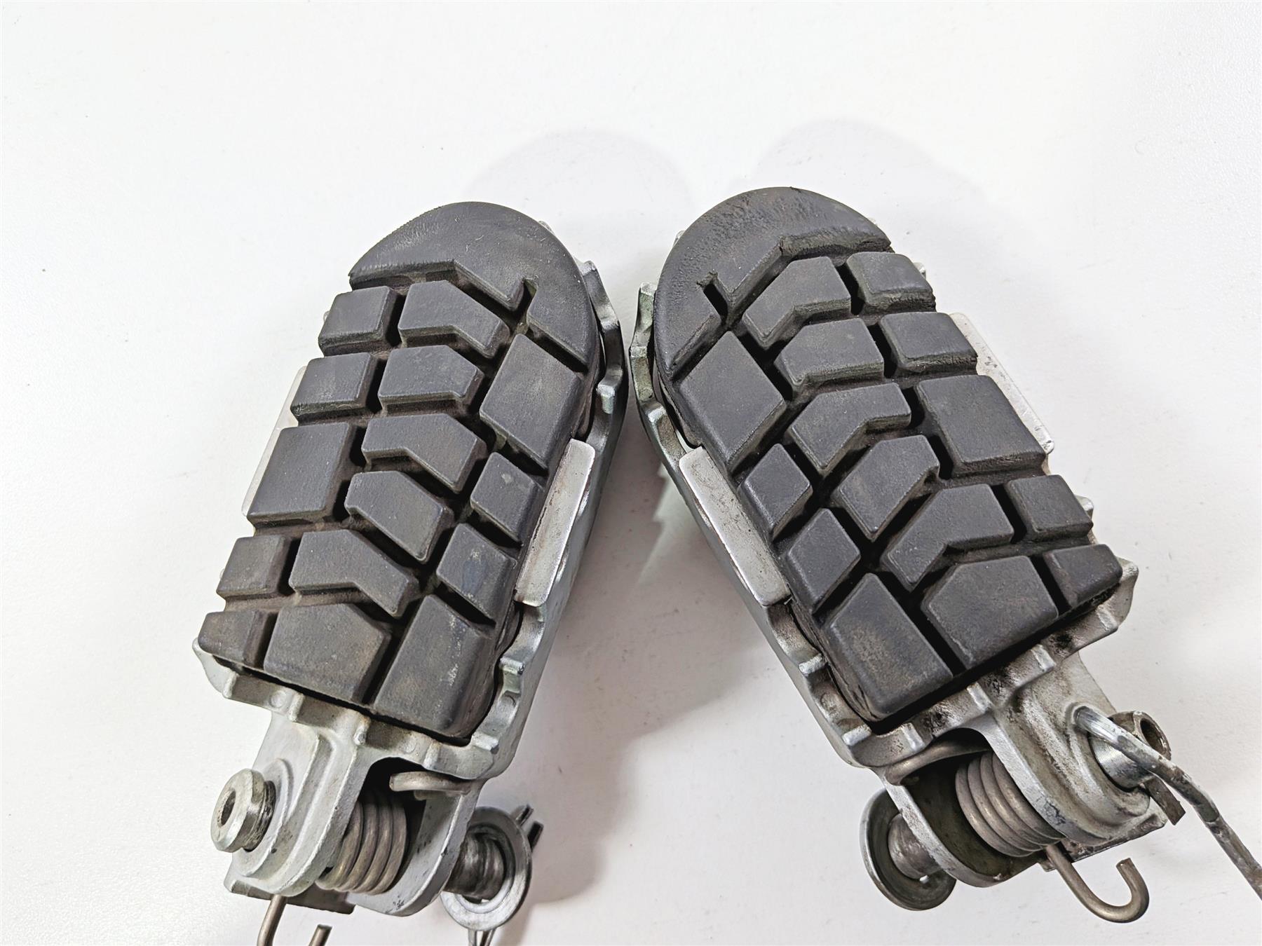 2005 KTM 950 LC8 Adventure Front Rider Foot Peg Rest Set 59003040250 78003041050 {{ shop.shopifyCountryName }} - Mototech271