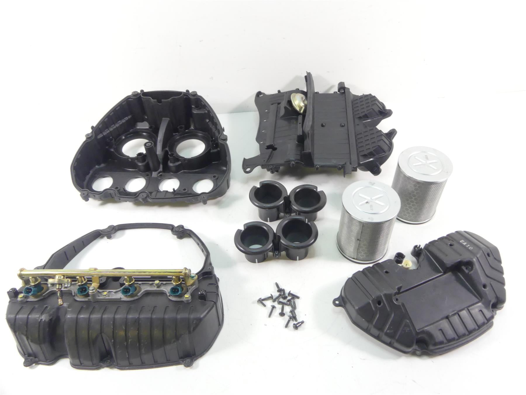 2004 Honda CBR1000RR SC57 Air Cleaner Box Injectors & Scoop Ram 17220-MEL-000