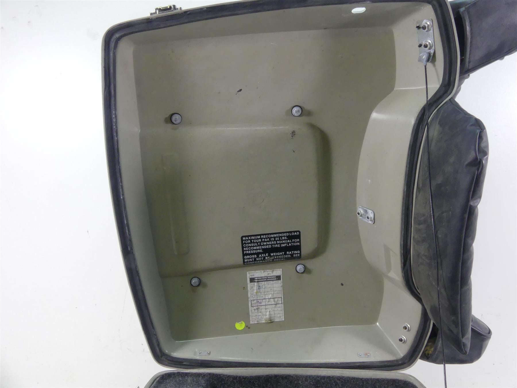 1999 Harley Touring FLHTCUI Electra Glide Rear Trunk Tour Pak - Read 53117-97 {{ shop.shopifyCountryName }} - Mototech271