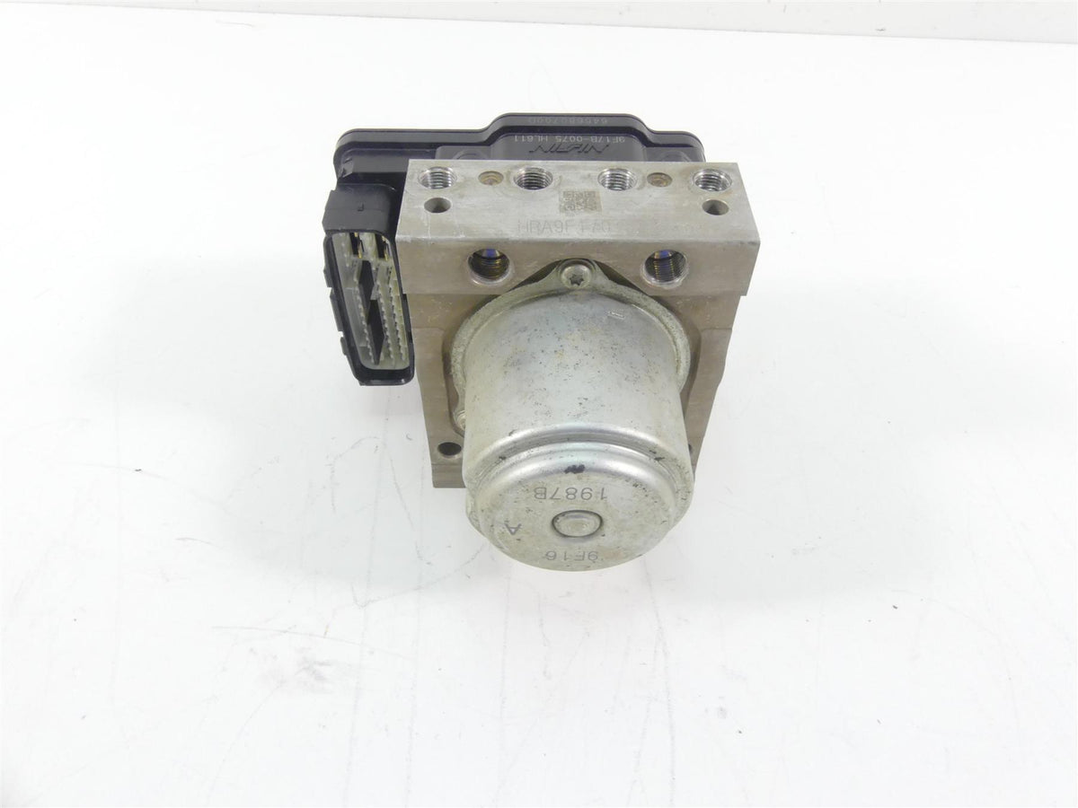 2020 Honda Talon SXS1000R S2R Nissin Vsa Modulator Abs Pump 57110-HL6-A01 {{ shop.shopifyCountryName }} - Mototech271