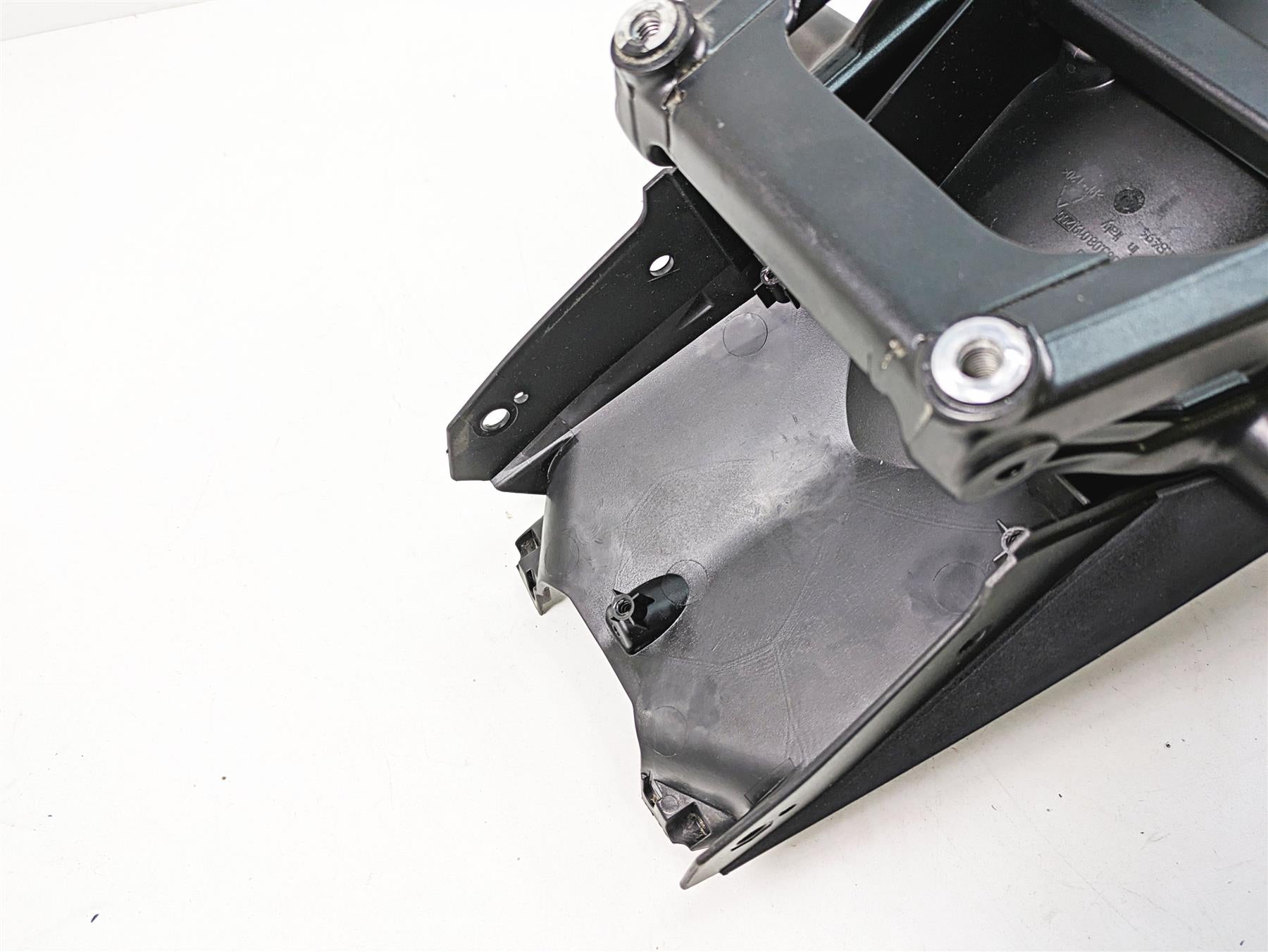 2018 KTM 1090 Adventure R Straight Subframe & Inner Fender 6030300200033 {{ shop.shopifyCountryName }} - Mototech271