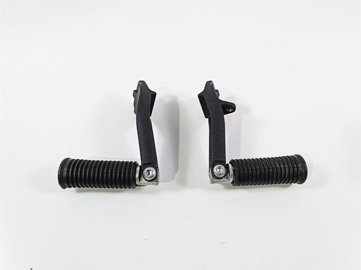 2011 Harley FXDF Dyna Fat Bob Rear Passenger Footpeg Set 49230-06 49224-06A {{ shop.shopifyCountryName }} - Mototech271