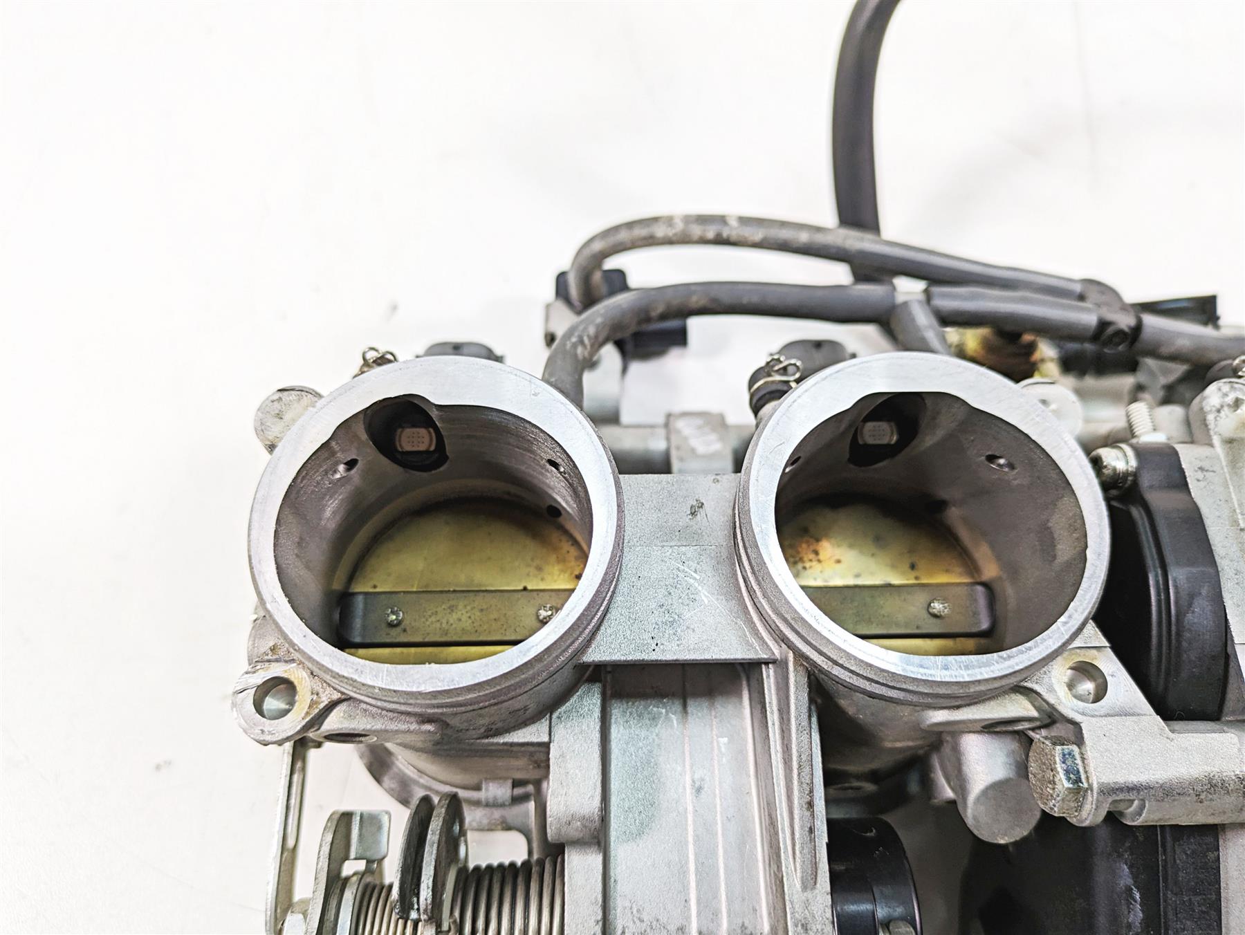 2007 Yamaha R1 YZFR1 Mikuni Throttle Body Bodies & Wiring 4C8-13750-00-00 {{ shop.shopifyCountryName }} - Mototech271