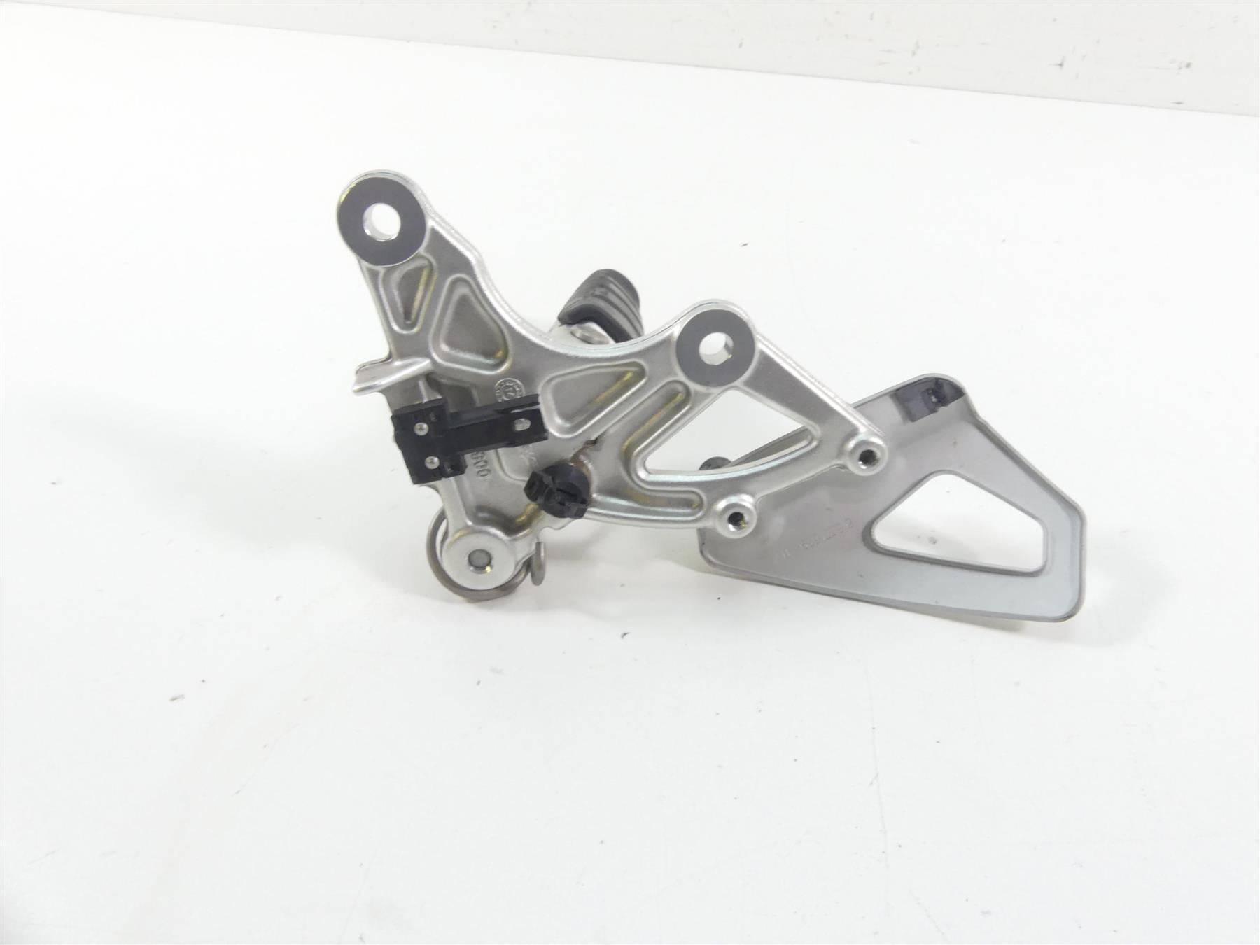 2016 BMW R nineT R9T K21 Right Front Rider Driver Footpeg Foot Peg 46717671078 {{ shop.shopifyCountryName }} - Mototech271