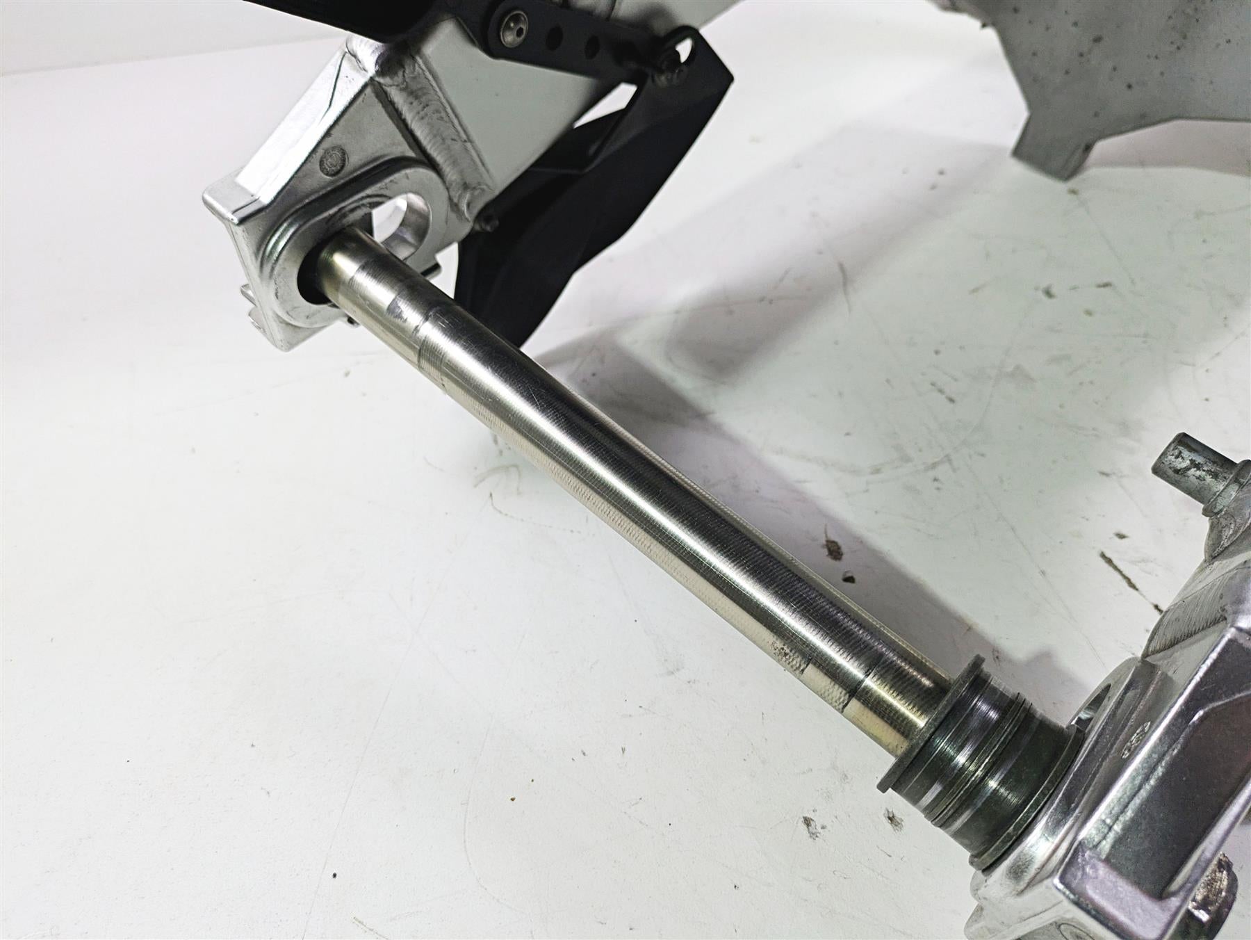 2008 Aprilia RSVR 1000 Factory Straight Swingarm Swingarm Axle Set AP8145020 {{ shop.shopifyCountryName }} - Mototech271