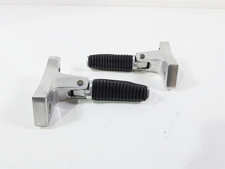 2006 Suzuki C90 VL1500T Boulevard Rear Passenger Footpeg Set 43811-10F10 {{ shop.shopifyCountryName }} - Mototech271
