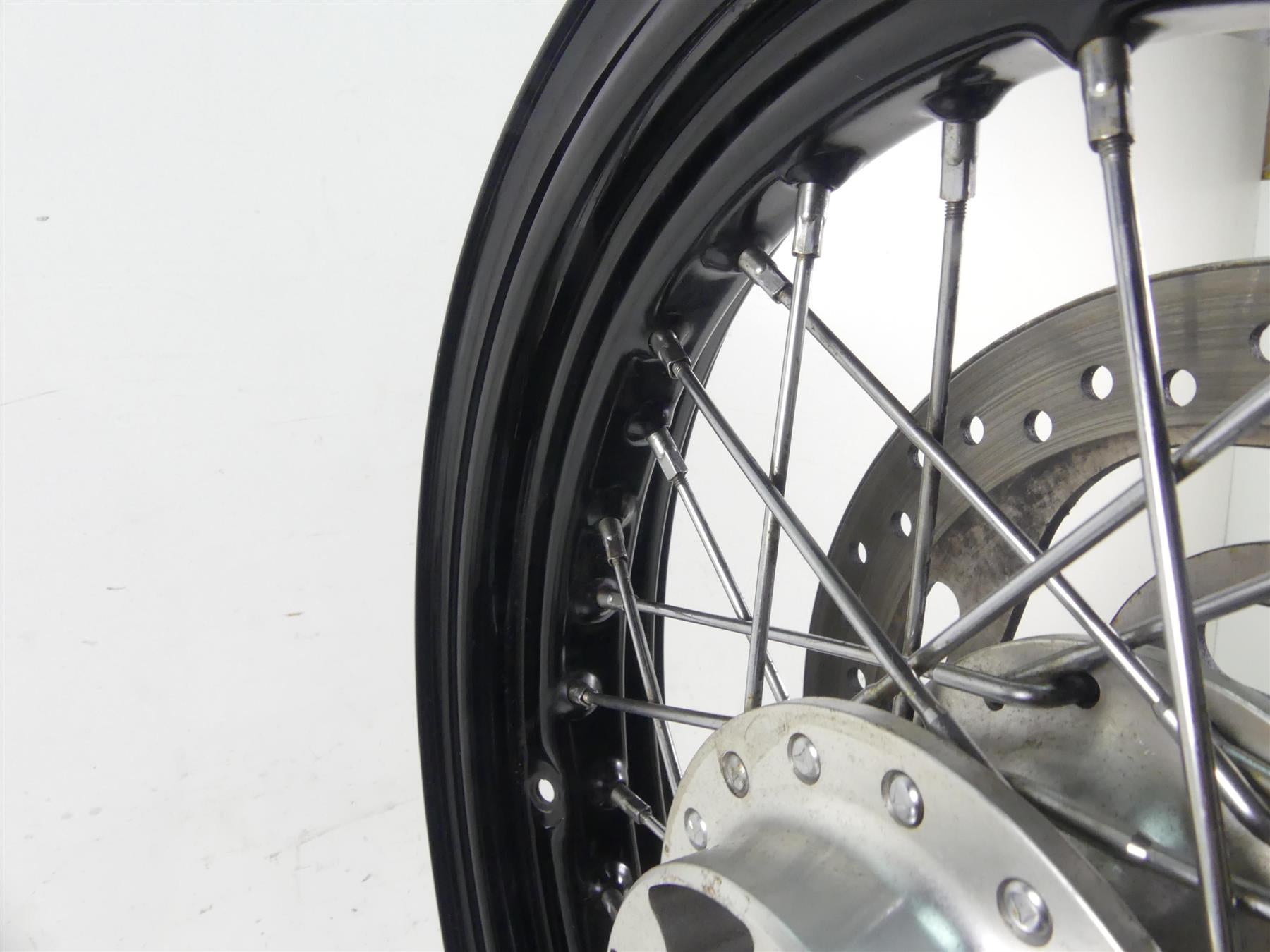 2018 Harley Sportster XL1200 Custom 16x3 Front Wheel Rim - Read 41388-10 {{ shop.shopifyCountryName }} - Mototech271
