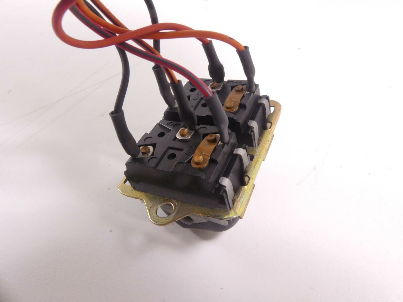 2005 Harley Touring CVO FLHTCSE Electra Glide Auxiliary Cruise Switch 70278-04 {{ shop.shopifyCountryName }} - Mototech271
