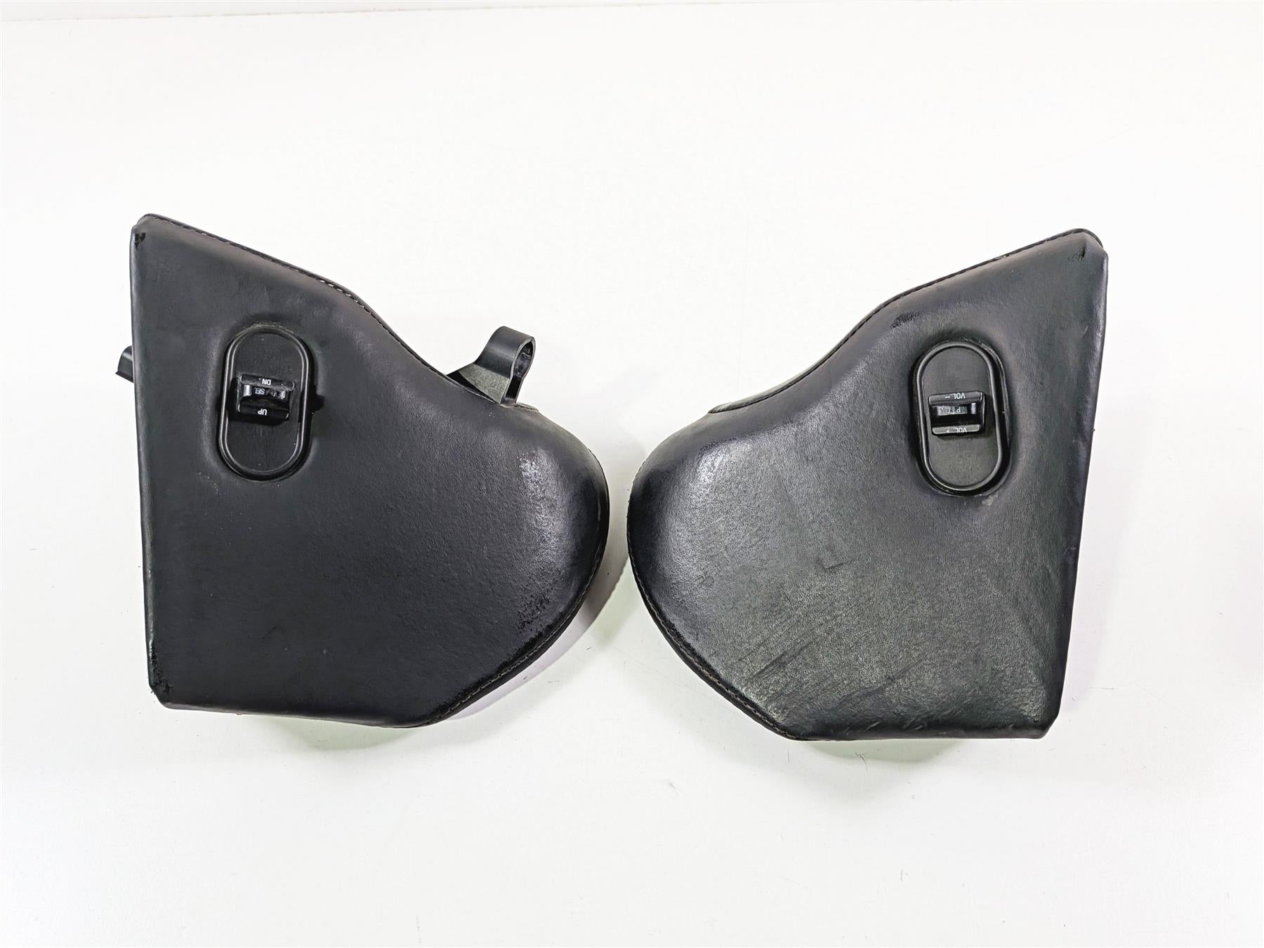 2011 Harley Touring FLHTCU CVO Electra Glide Trunk Speakers 76301-08A 76284-08A-Mototech271