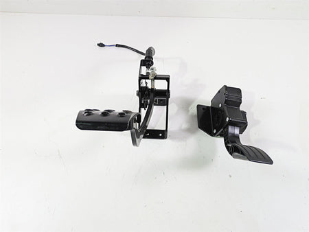 2023 Kawasaki Teryx KRX KRF 1000 C Foot Brake Accelerator Pedal Set 39075-0033 {{ shop.shopifyCountryName }} - Mototech271