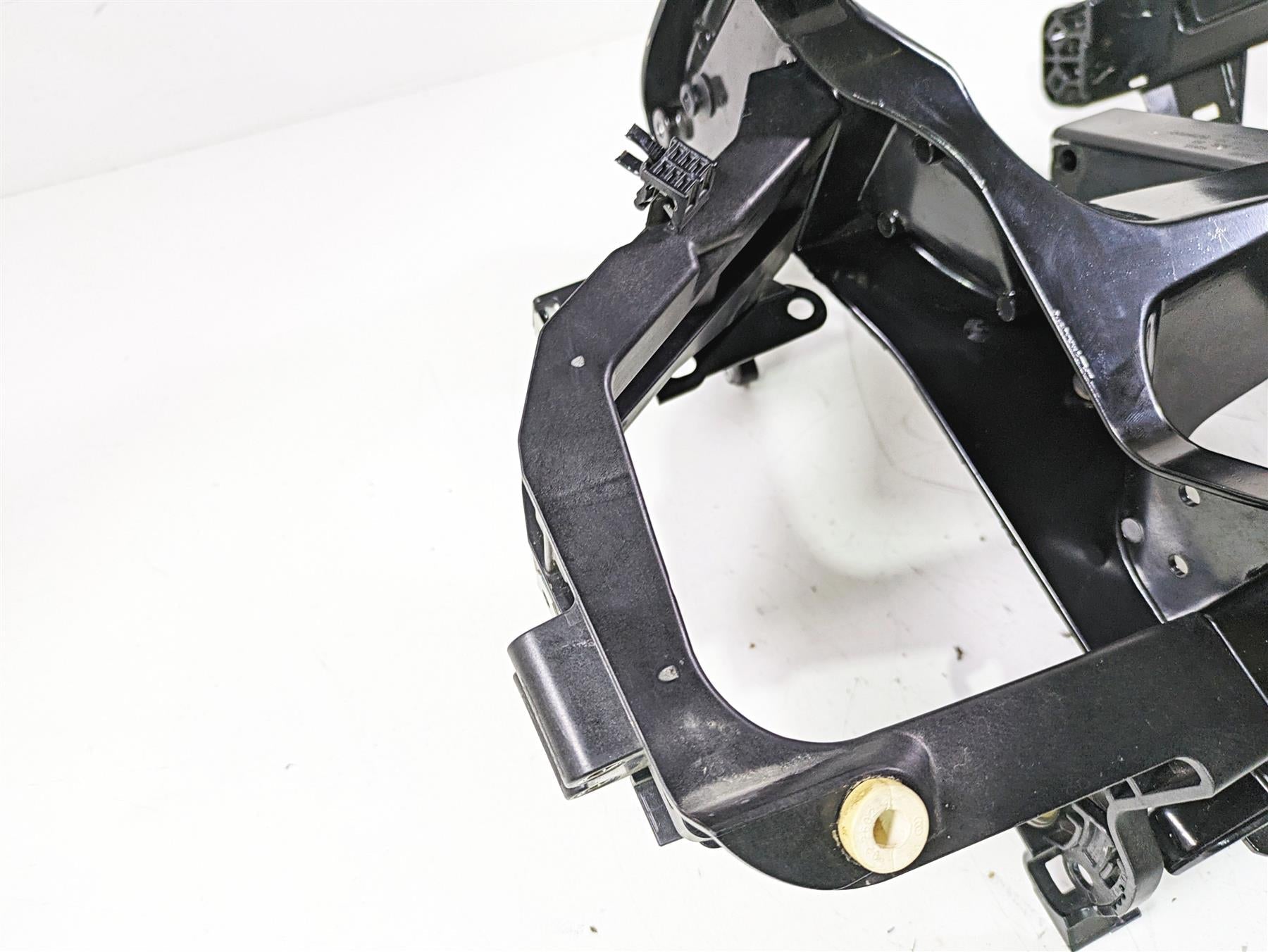 2014 BMW R1200 RT RTW K52 Front Stay Carrier Subframe 46638529329 46638529330 {{ shop.shopifyCountryName }} - Mototech271