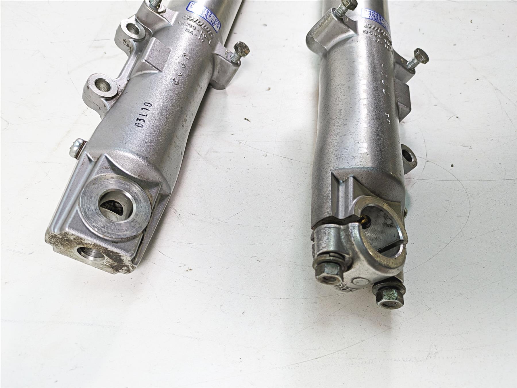 2011 Harley Touring FLHR Road King 41mm Front Fork Leg Set 46497-09 46537-09 {{ shop.shopifyCountryName }} - Mototech271