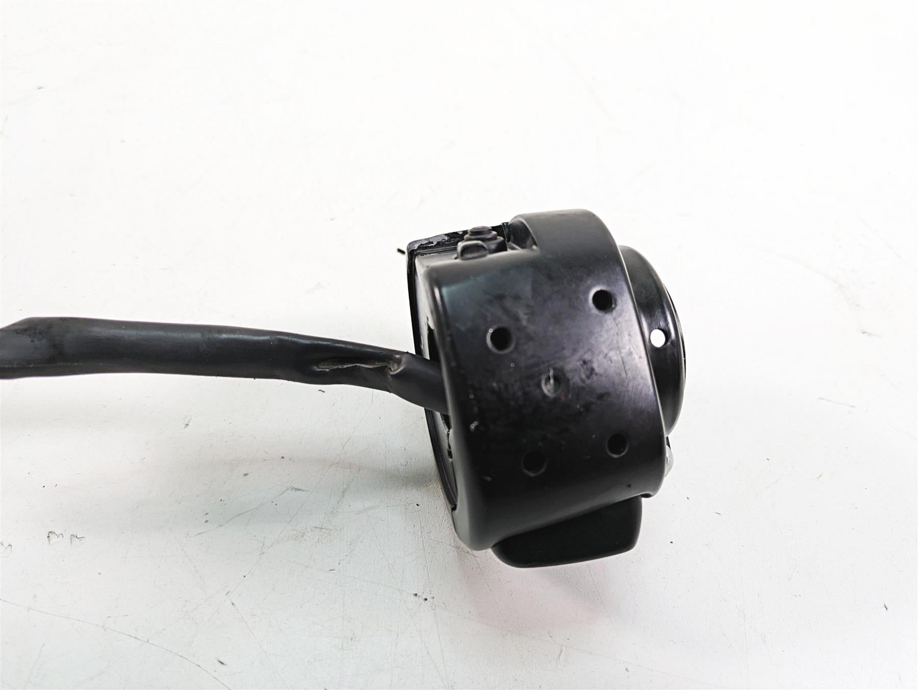 2009 Harley Softail FLSTSB Cross Bones Left Hand Light Control Switch 71682-06 {{ shop.shopifyCountryName }} - Mototech271