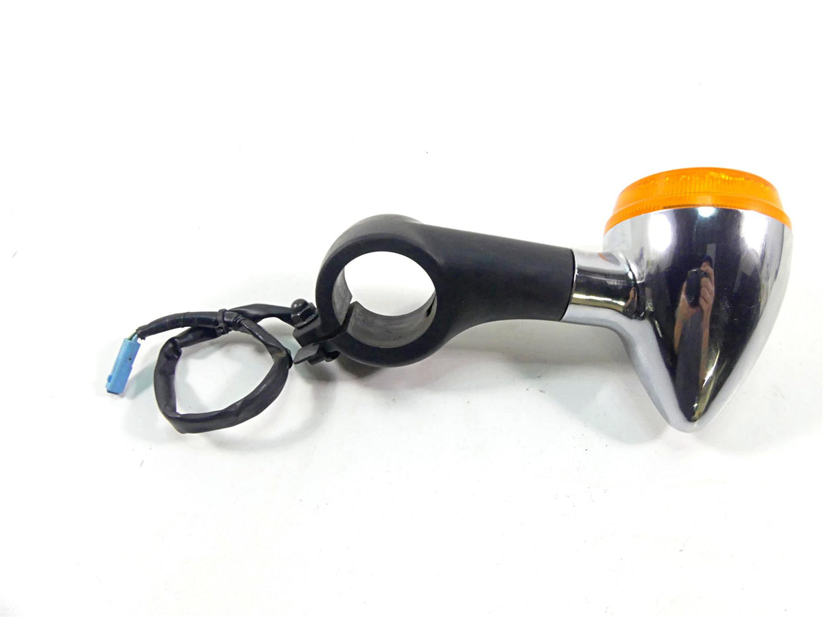 2010 Honda VT1300 CR Stateline Right Front Blinker Turn Signal 33400-MFY-305 {{ shop.shopifyCountryName }} - Mototech271