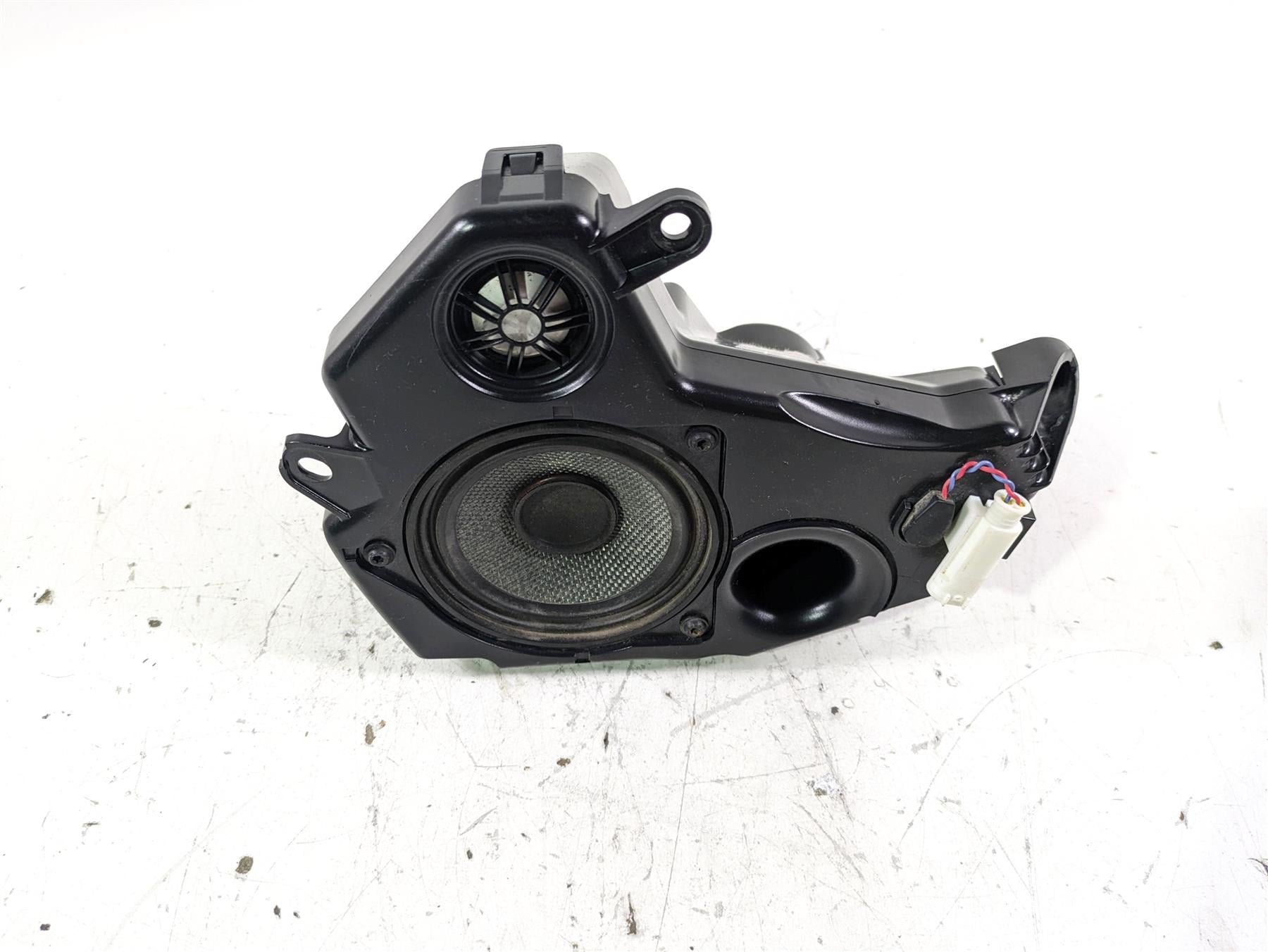 2022 BMW R1250 RT K052 Left Side Audio Speaker 65138543457 {{ shop.shopifyCountryName }} - Mototech271
