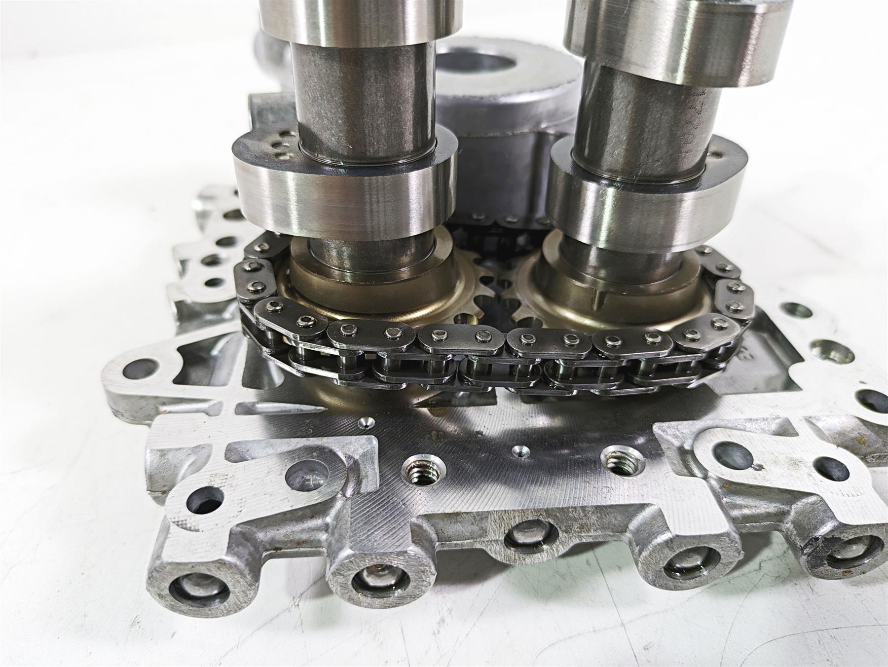 2015 Harley Touring FLHXS Street Glide Cam Shaft Chest + Oil Pump 25358-06A {{ shop.shopifyCountryName }} - Mototech271