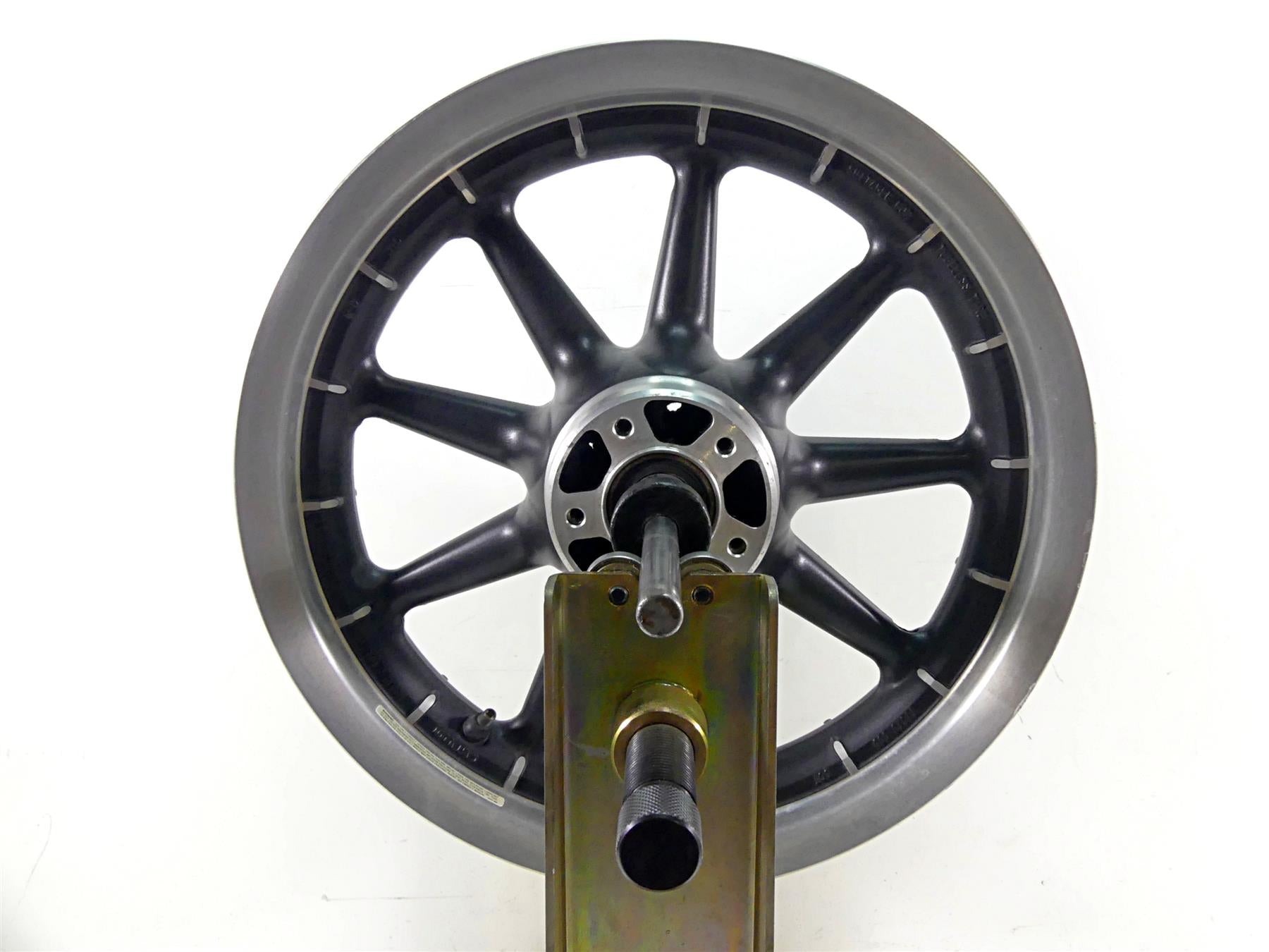 2004 Harley Touring FLHTCUI Electra Glide Front Wheel Rim 16x3 43345-00 {{ shop.shopifyCountryName }} - Mototech271