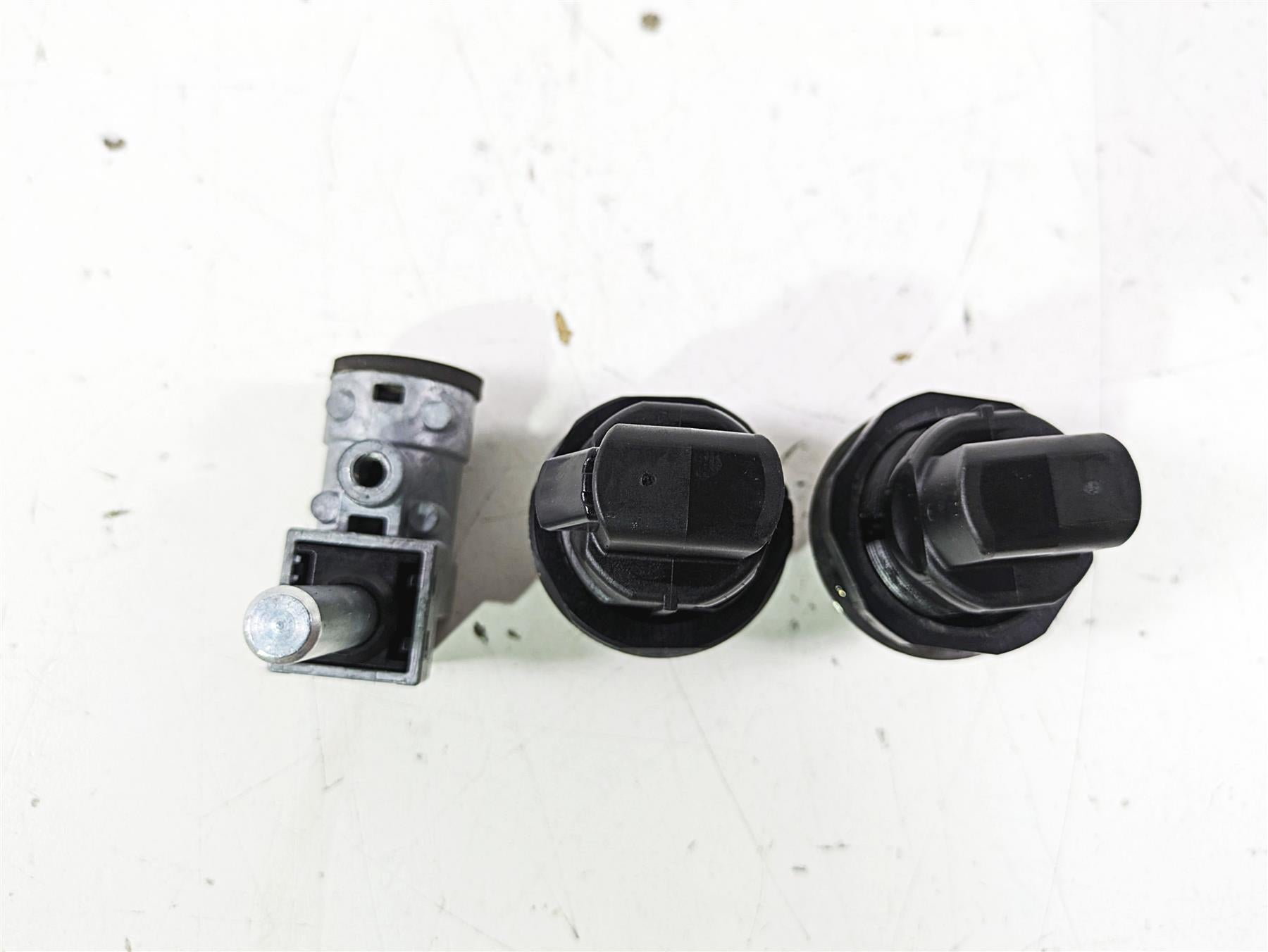 2019 Harley FLHCS Softail Heritage Keys Fork & Saddlebag Lock Set 45600056 {{ shop.shopifyCountryName }} - Mototech271