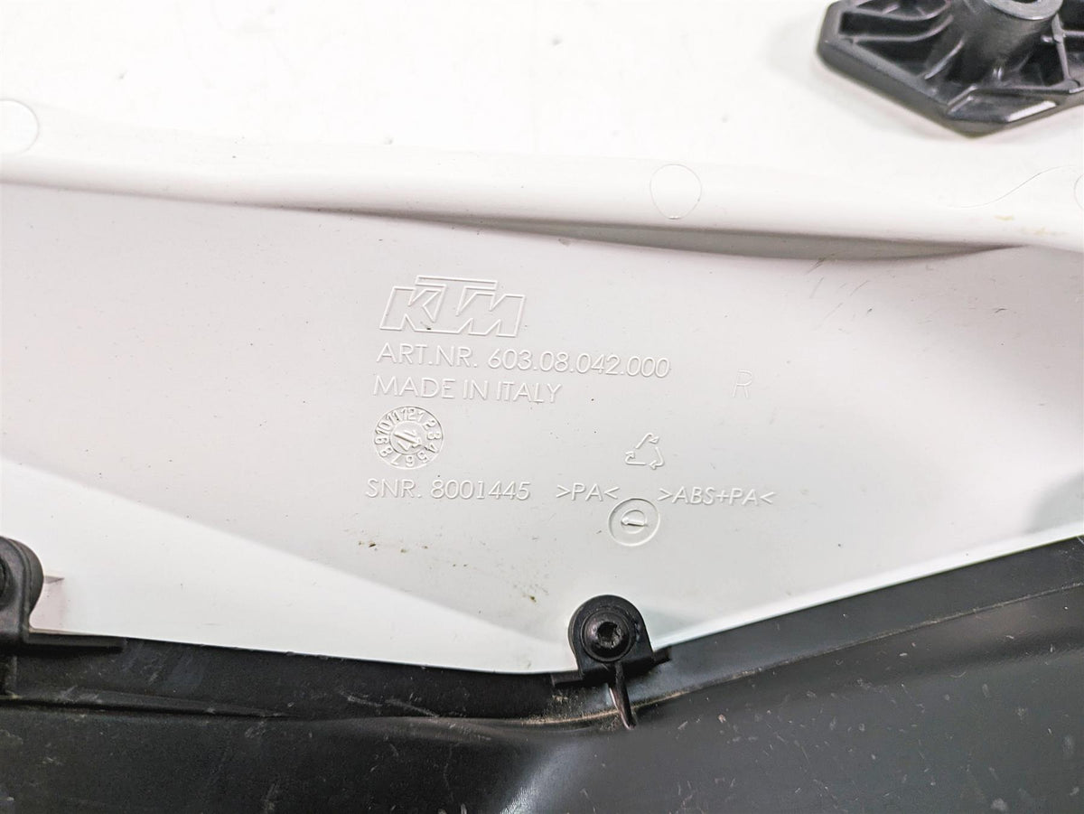 2018 KTM 1090 Adventure R Tail Fairing Cover Fairing Set 60308041000 60308042000 {{ shop.shopifyCountryName }} - Mototech271