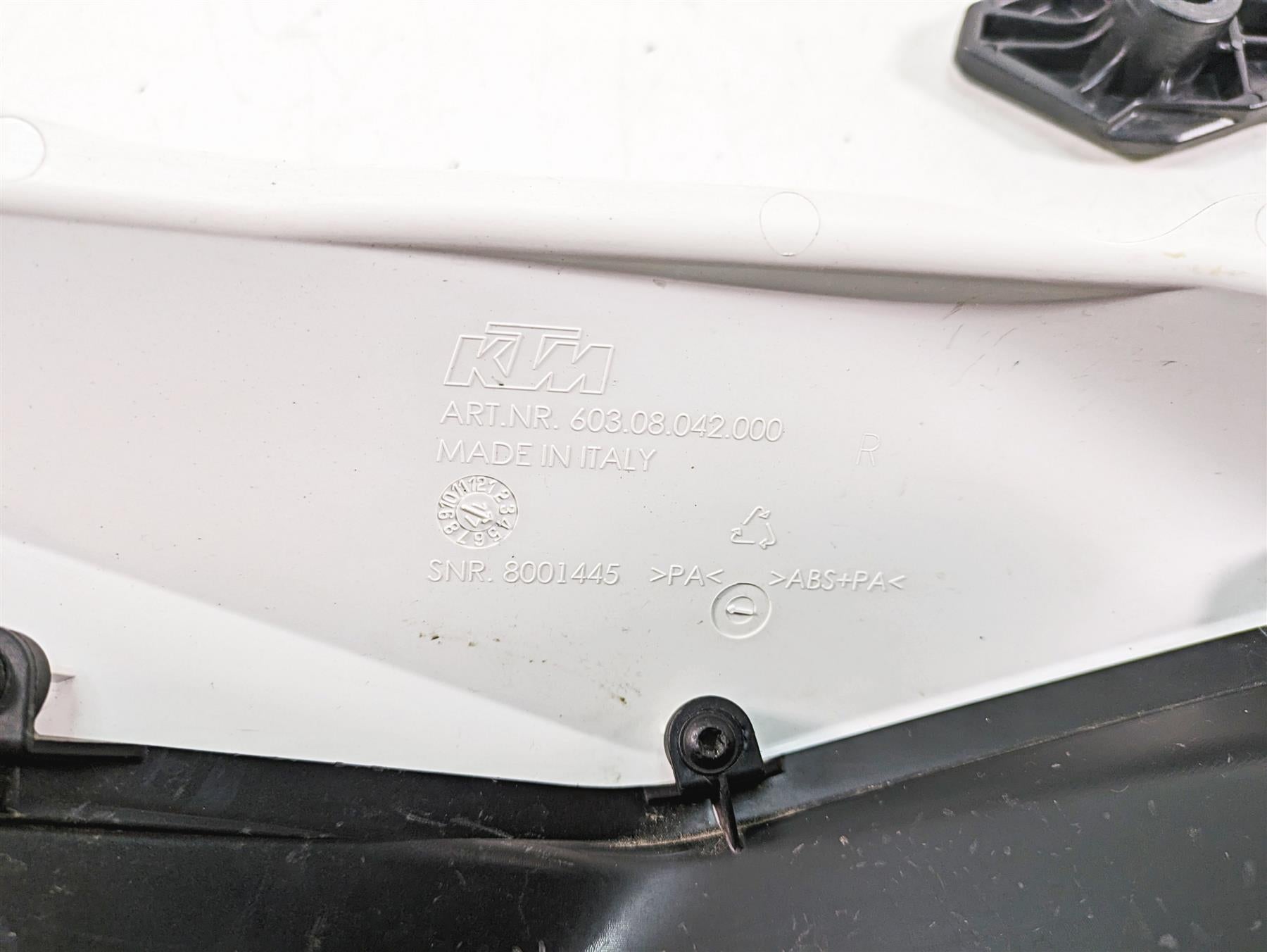 2018 KTM 1090 Adventure R Tail Fairing Cover Fairing Set 60308041000 60308042000 {{ shop.shopifyCountryName }} - Mototech271