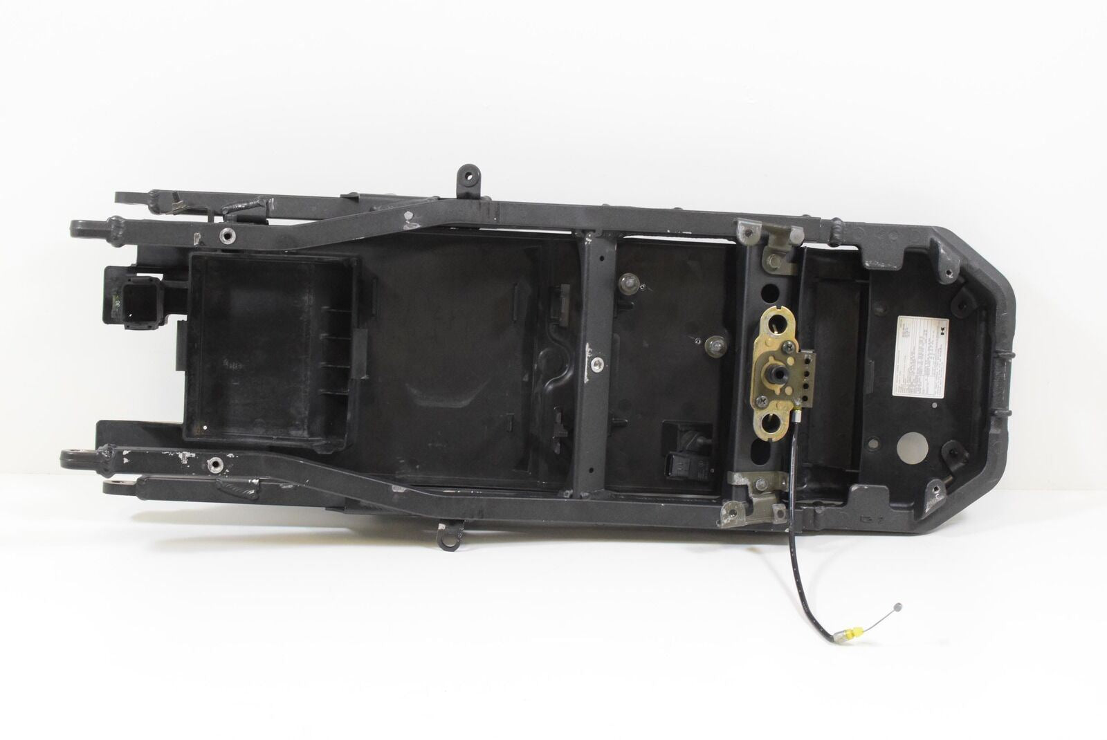 2005 Kawasaki ZX10R ZX10 R Ninja Subframe Sub Frame Inner Fender 32160-0024 {{ shop.shopifyCountryName }} - Mototech271