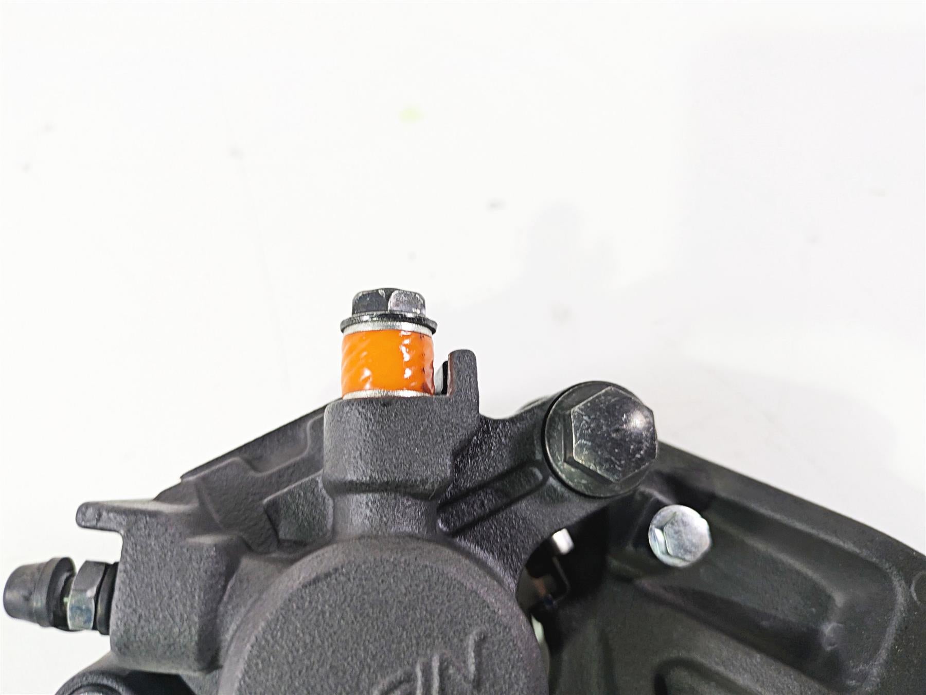 2022 Kawasaki ZR900RS Cafe Nissin Rear Brake Caliper & Bracket Set 43080-0050-DJ {{ shop.shopifyCountryName }} - Mototech271