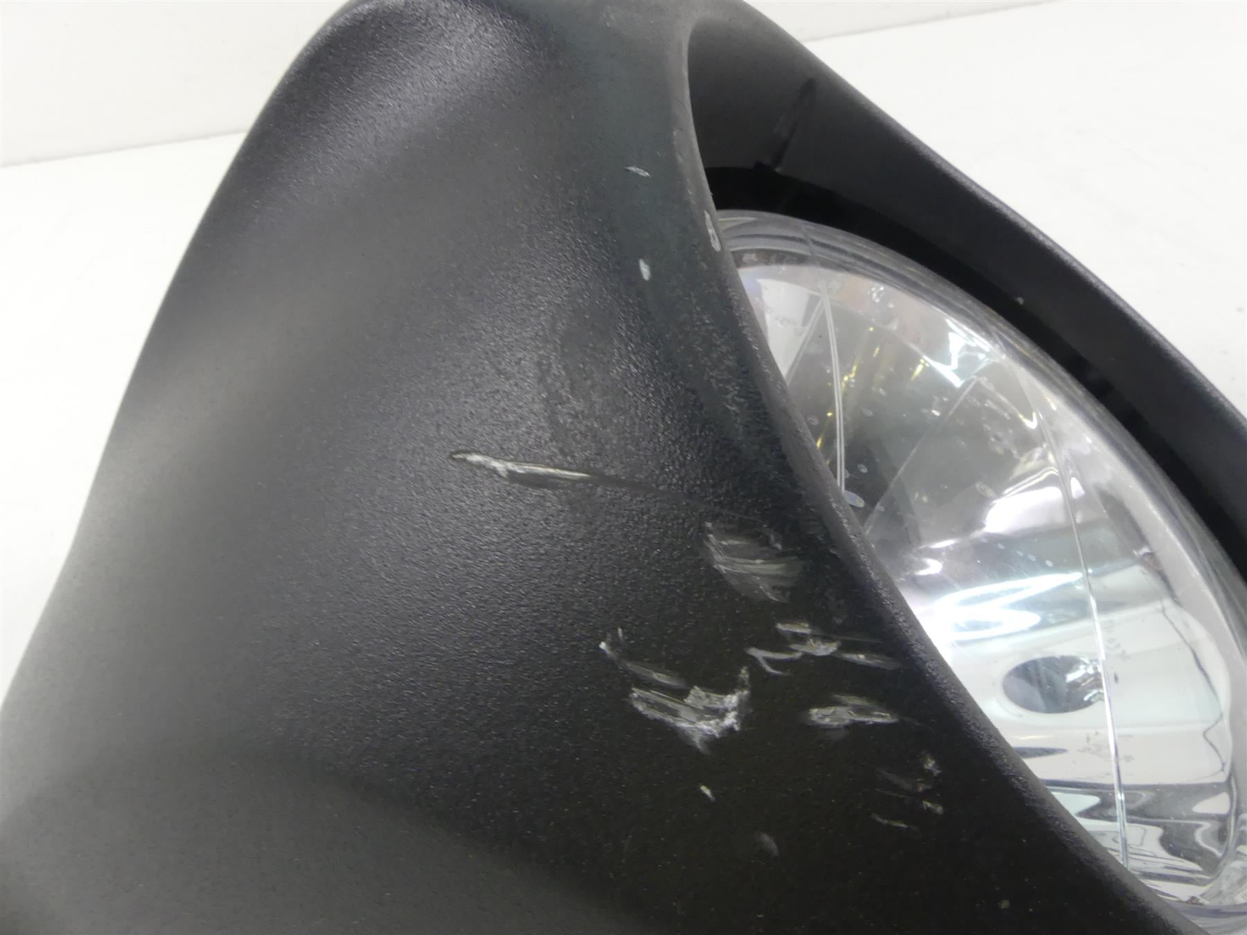 2016 Indian Chief Dark Horse Headlight Cover & Head Light Lens 5632830 {{ shop.shopifyCountryName }} - Mototech271