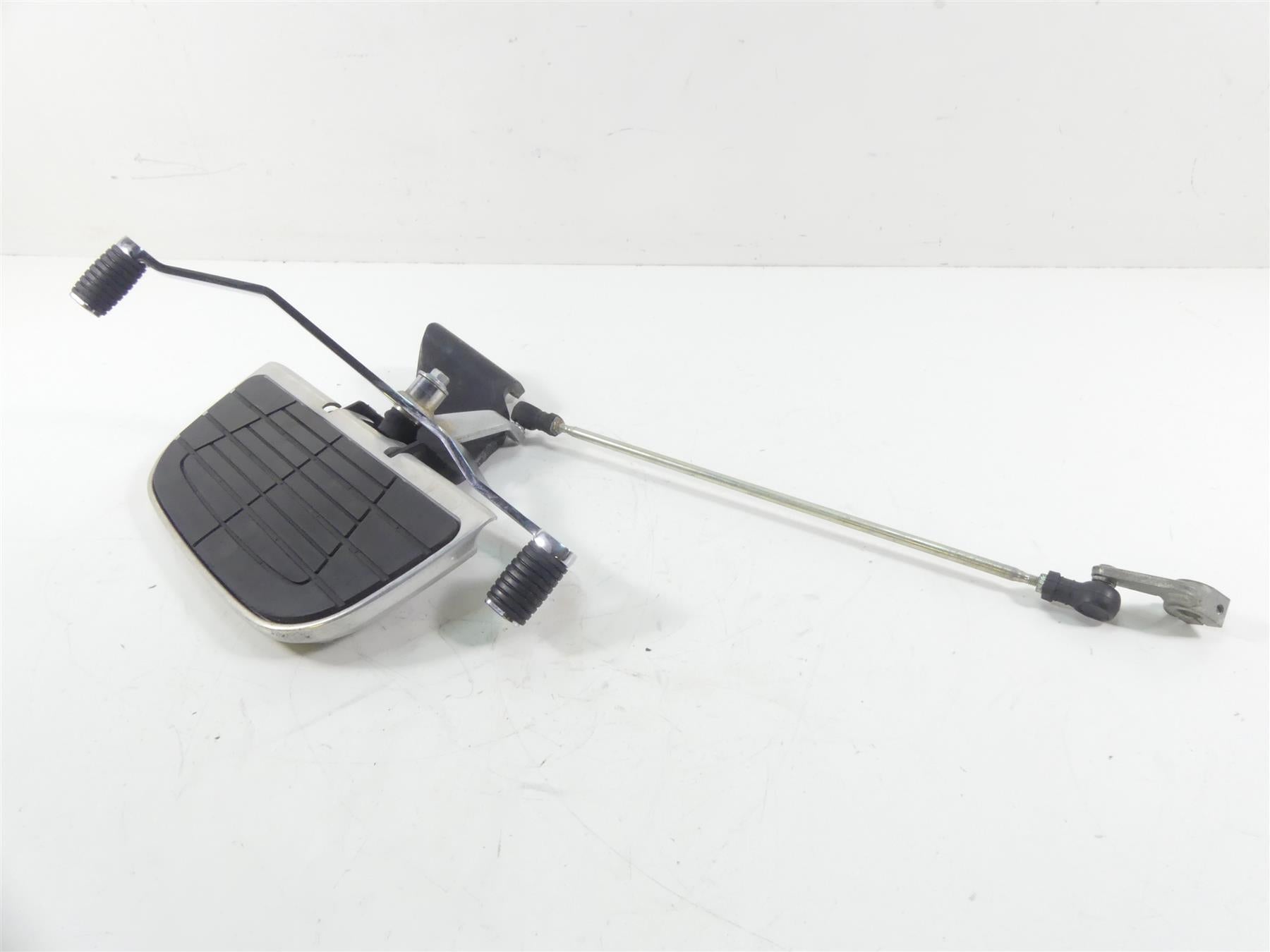 2009 Honda VTX1300 Touring Front Left Floor Board & Shifter Pedal 50625-MEA-670 {{ shop.shopifyCountryName }} - Mototech271