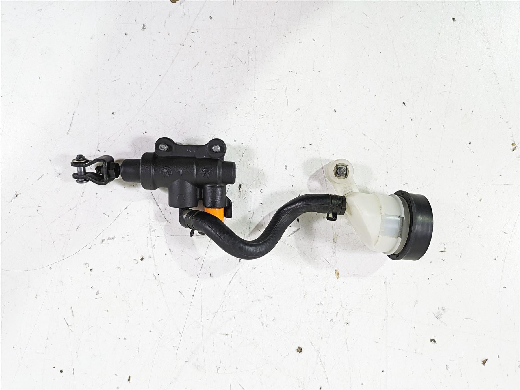 2014 BMW R1200 RT RTW K52 Nissin Rear Brake Master Cylinder 1/2" 34318522398 {{ shop.shopifyCountryName }} - Mototech271