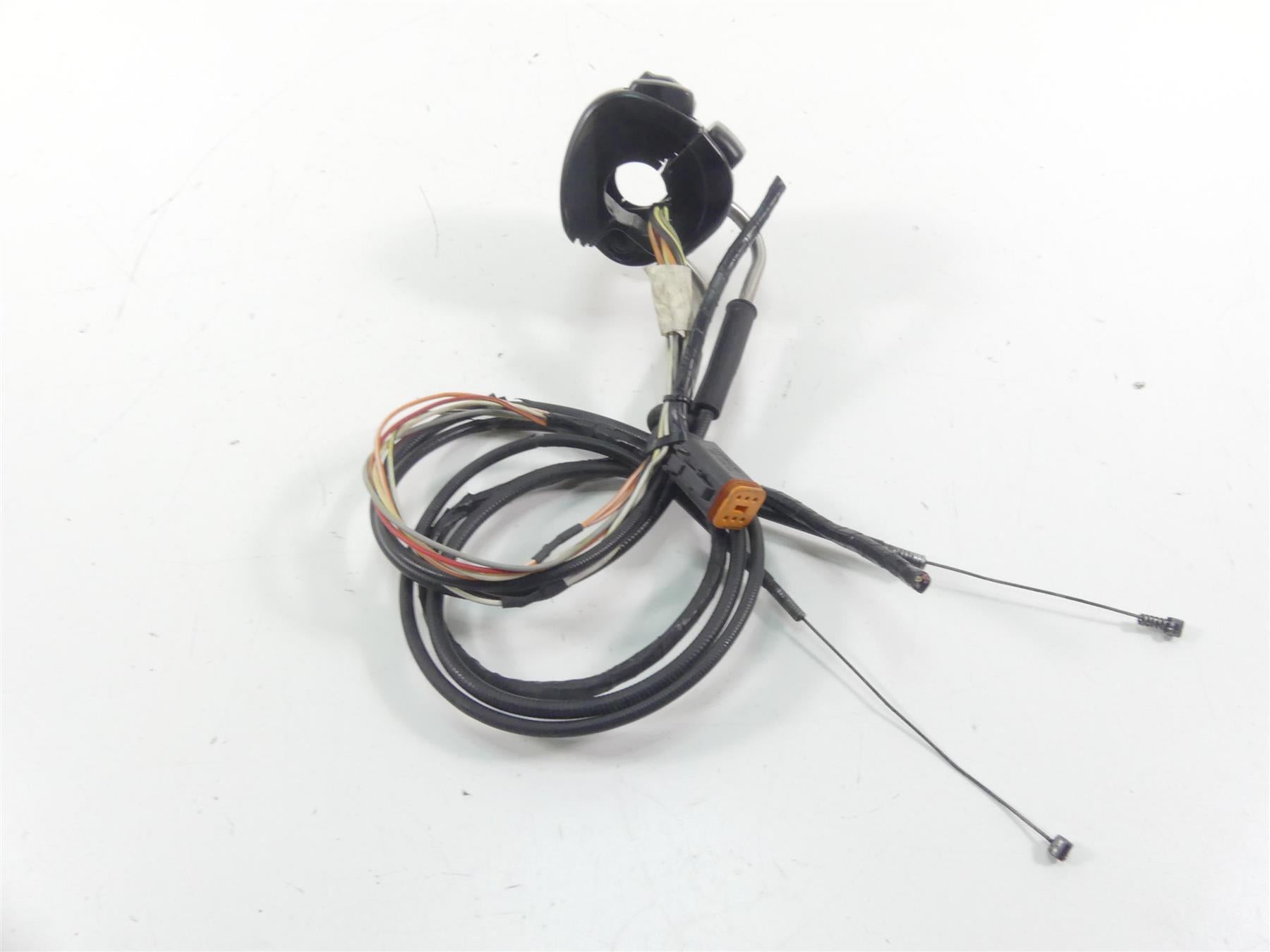 2005 Harley Dyna FXDLI Low Rider Right Hand Kill Start Control Switch 71684-06A {{ shop.shopifyCountryName }} - Mototech271