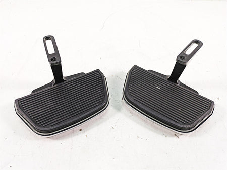 2010 Harley Touring FLHTCU Electra Glide Rear Passenger Floor Boards 52719-10 {{ shop.shopifyCountryName }} - Mototech271