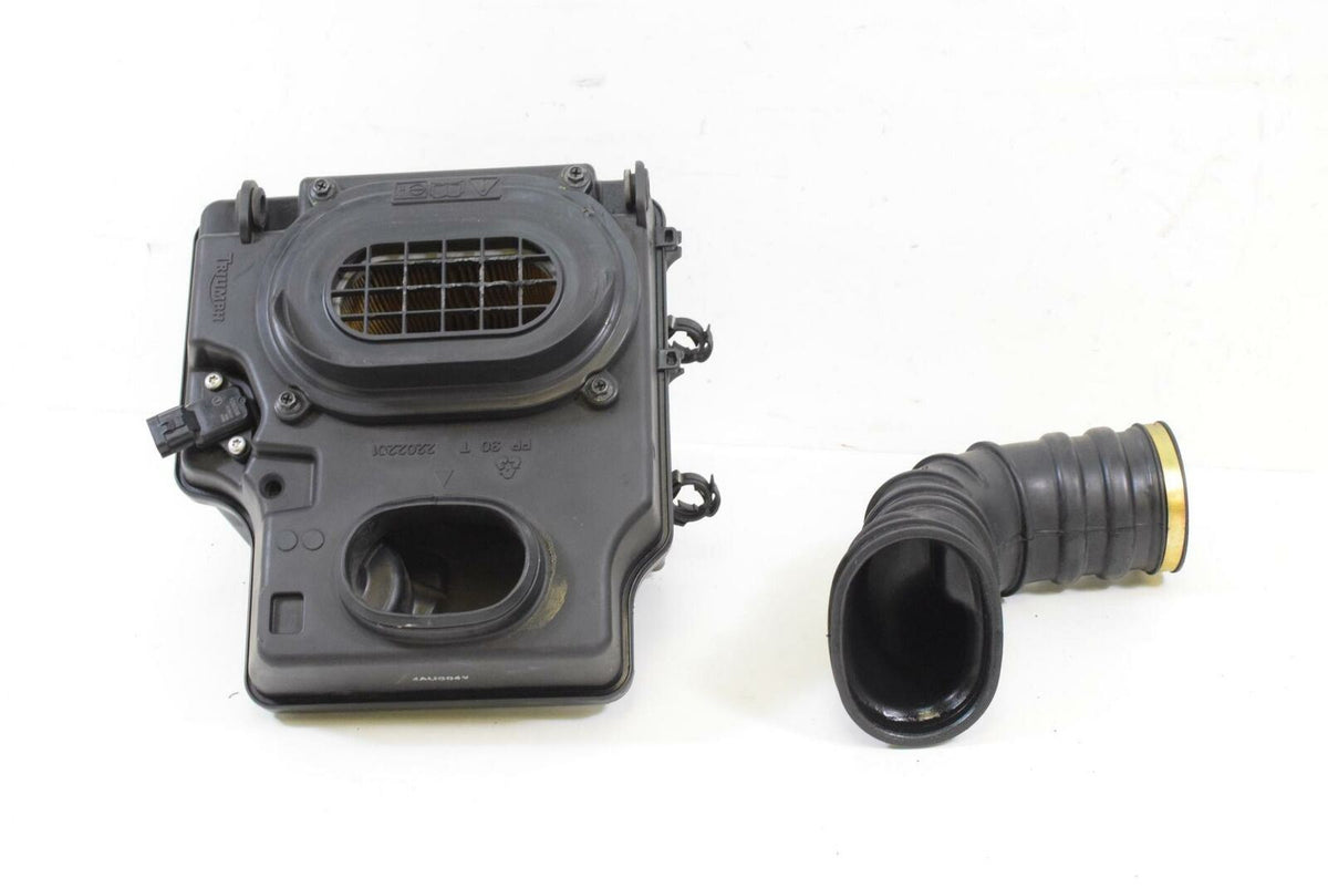 2015 Triumph Rocket III Touring ABS Mid Center Air Box Breather Cleaner T2202201 {{ shop.shopifyCountryName }} - Mototech271