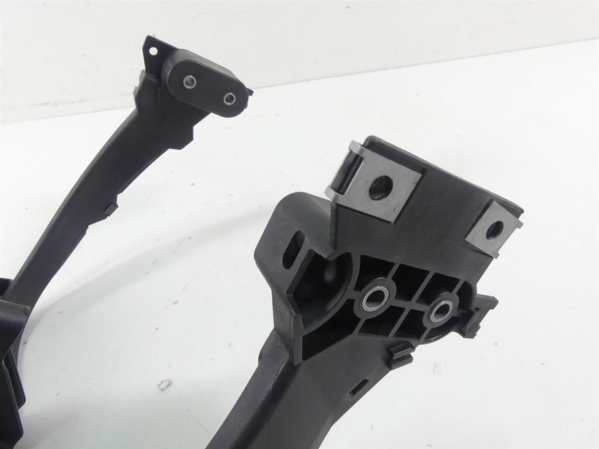 2017 BMW F800GS K72 Front Stay Subframe Support Holder Bracket 46637694988 {{ shop.shopifyCountryName }} - Mototech271