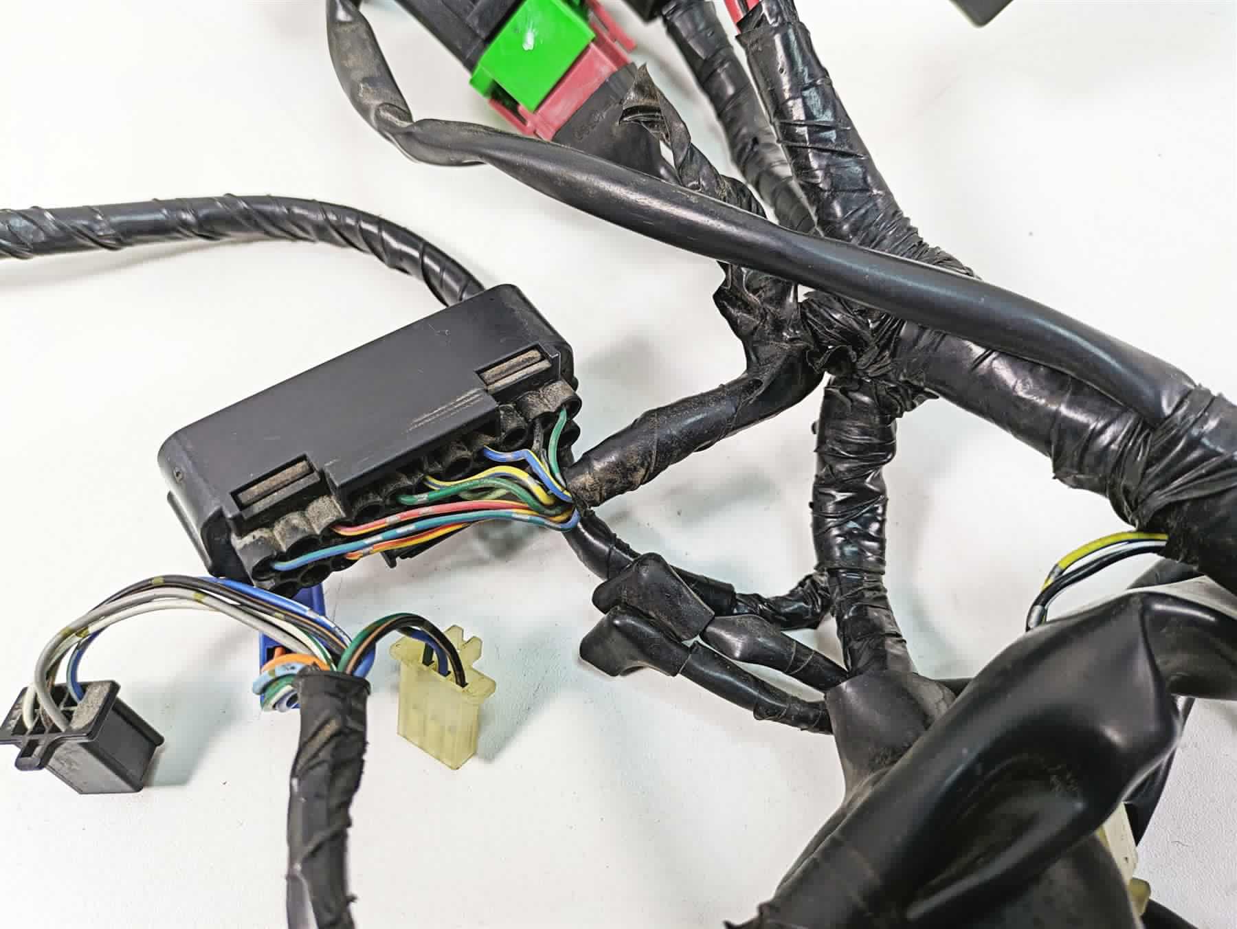 2006 Honda V-Twin VTX1300 R Main Wiring Harness Loom - No Cuts 32100-MEA-A00 {{ shop.shopifyCountryName }} - Mototech271