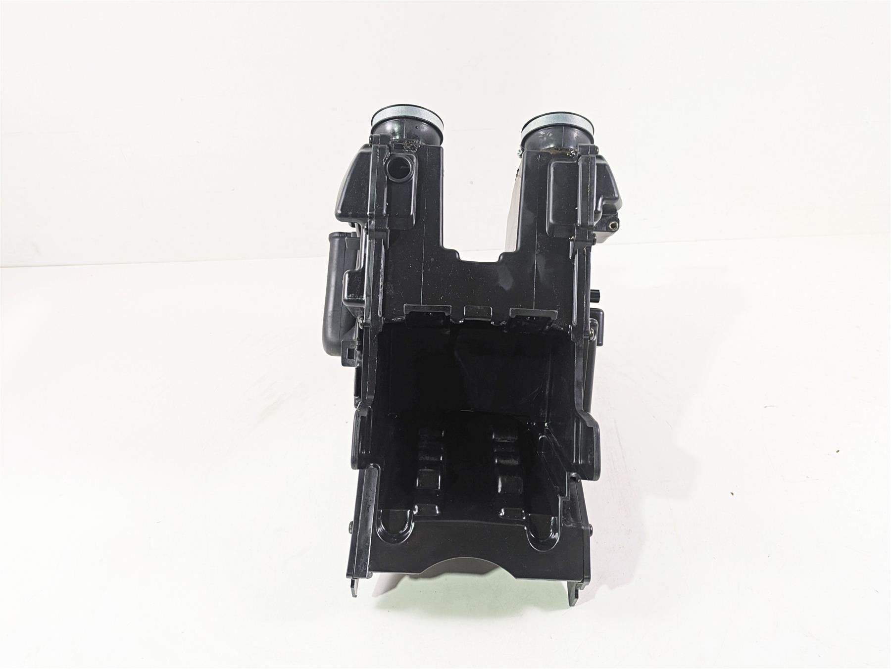 2013 Triumph Bonneville Air Box Cleaner Breather Filter T2209357 T2209356 {{ shop.shopifyCountryName }} - Mototech271