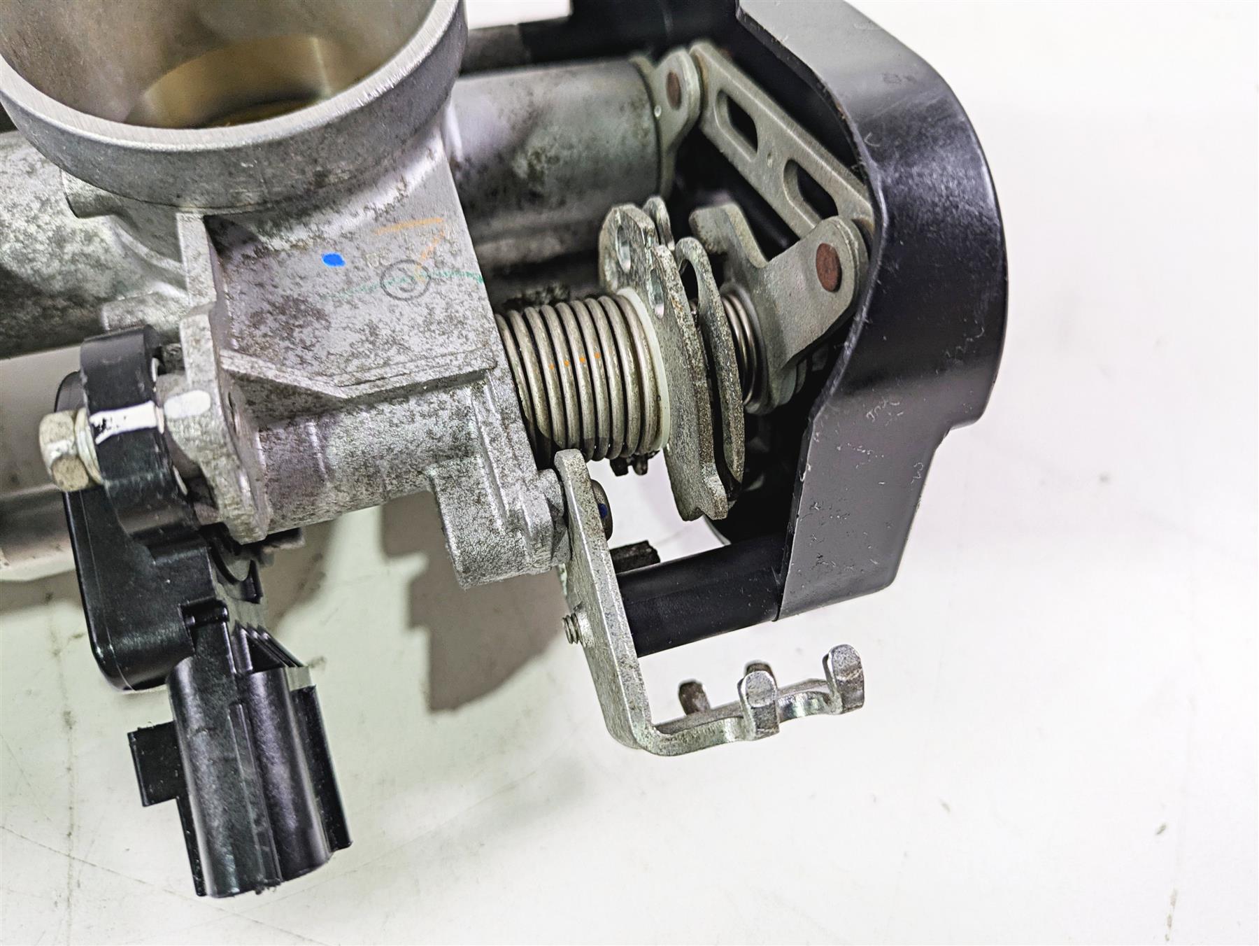 2012 Yamaha XT1200 Super Tenere Throttle Body Bodies 23P-13750-00-00 {{ shop.shopifyCountryName }} - Mototech271