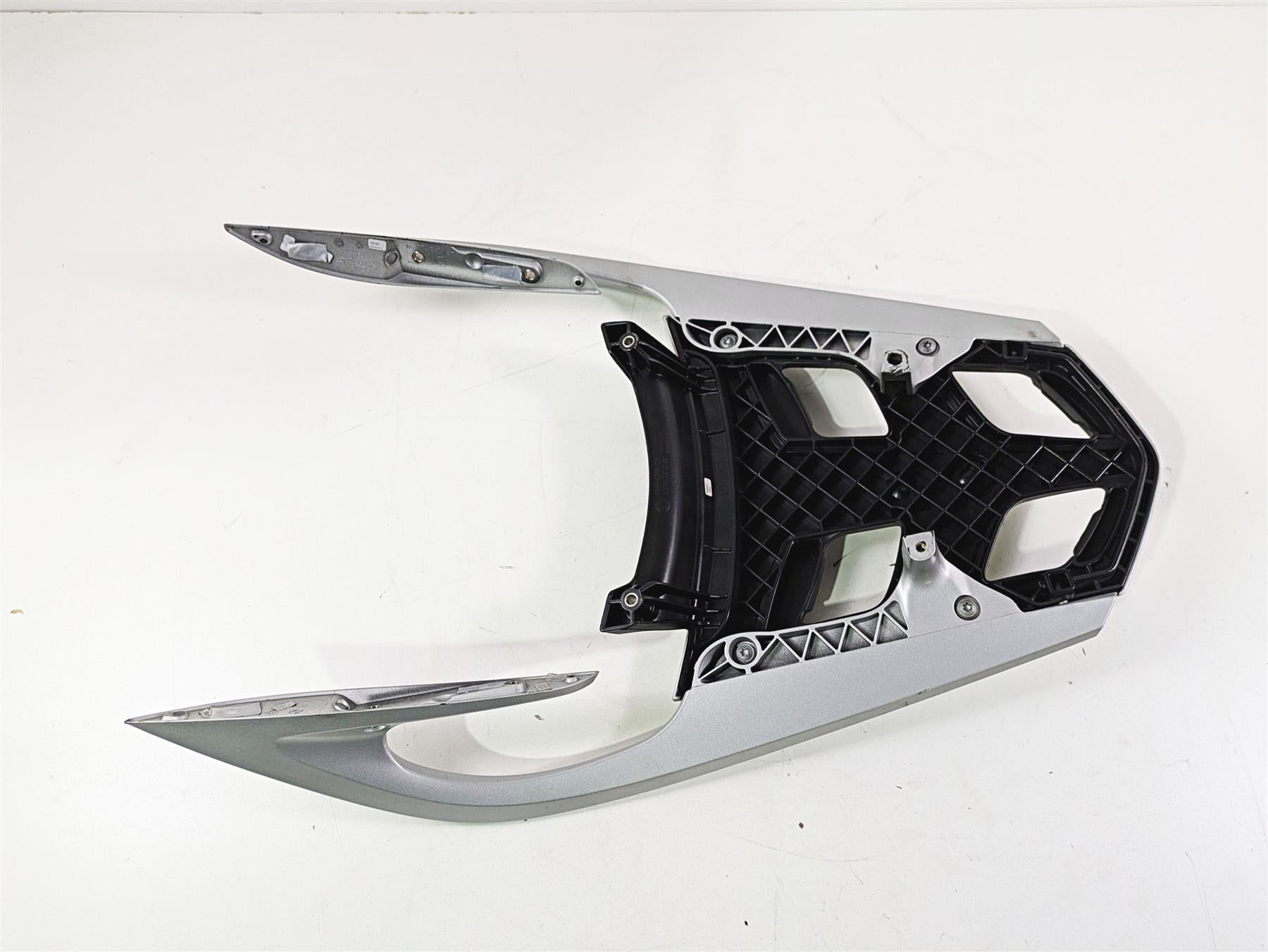 2009 BMW R1200RT K26 Rear Luggage Rack & Grab Handles - Read 46548533973 {{ shop.shopifyCountryName }} - Mototech271