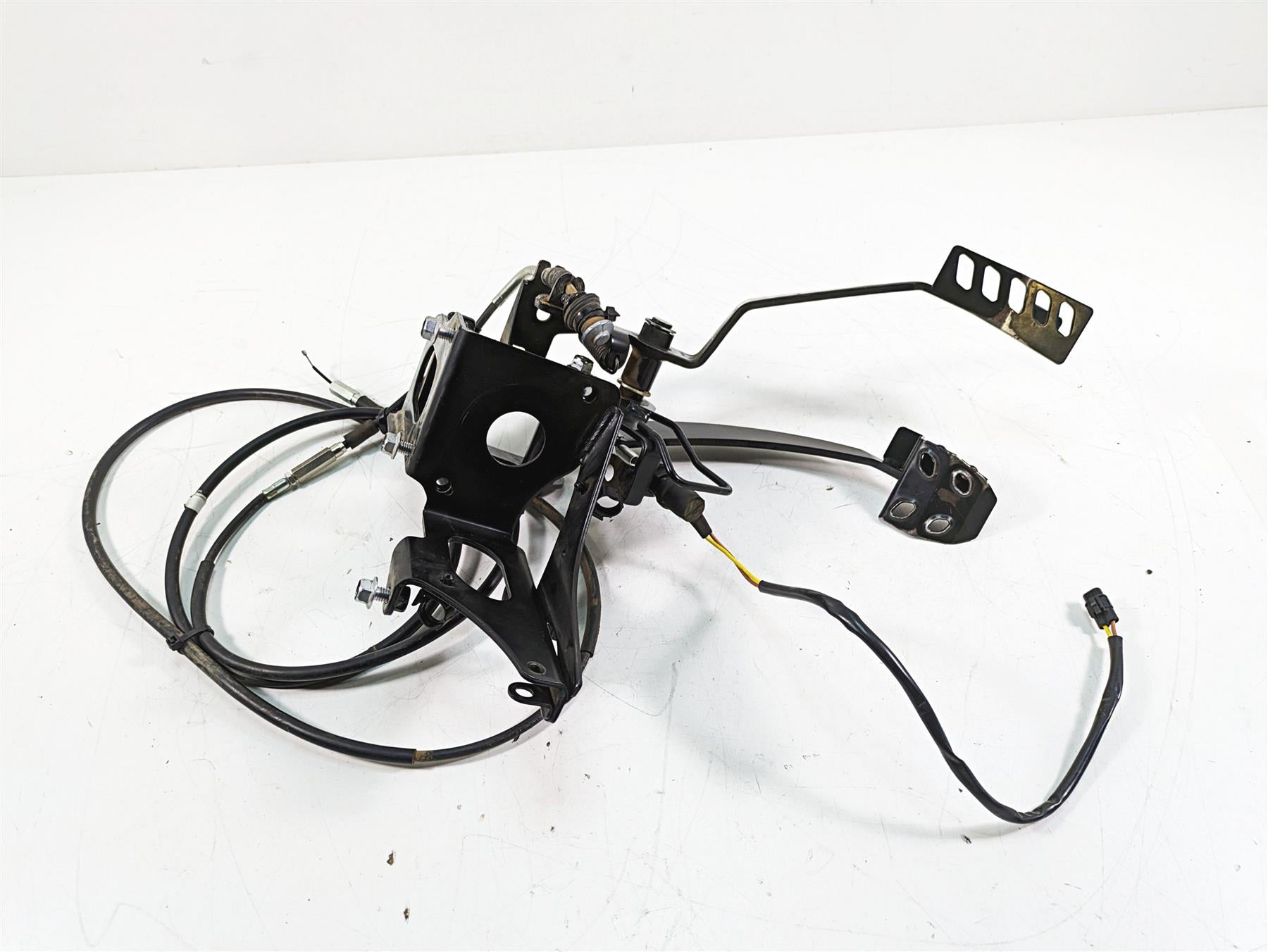 2018 Yamaha YXZ1000R EPS SS Foot Pedal Set & Cables 2HC-F7801-01-00 B57-F2548-01 {{ shop.shopifyCountryName }} - Mototech271