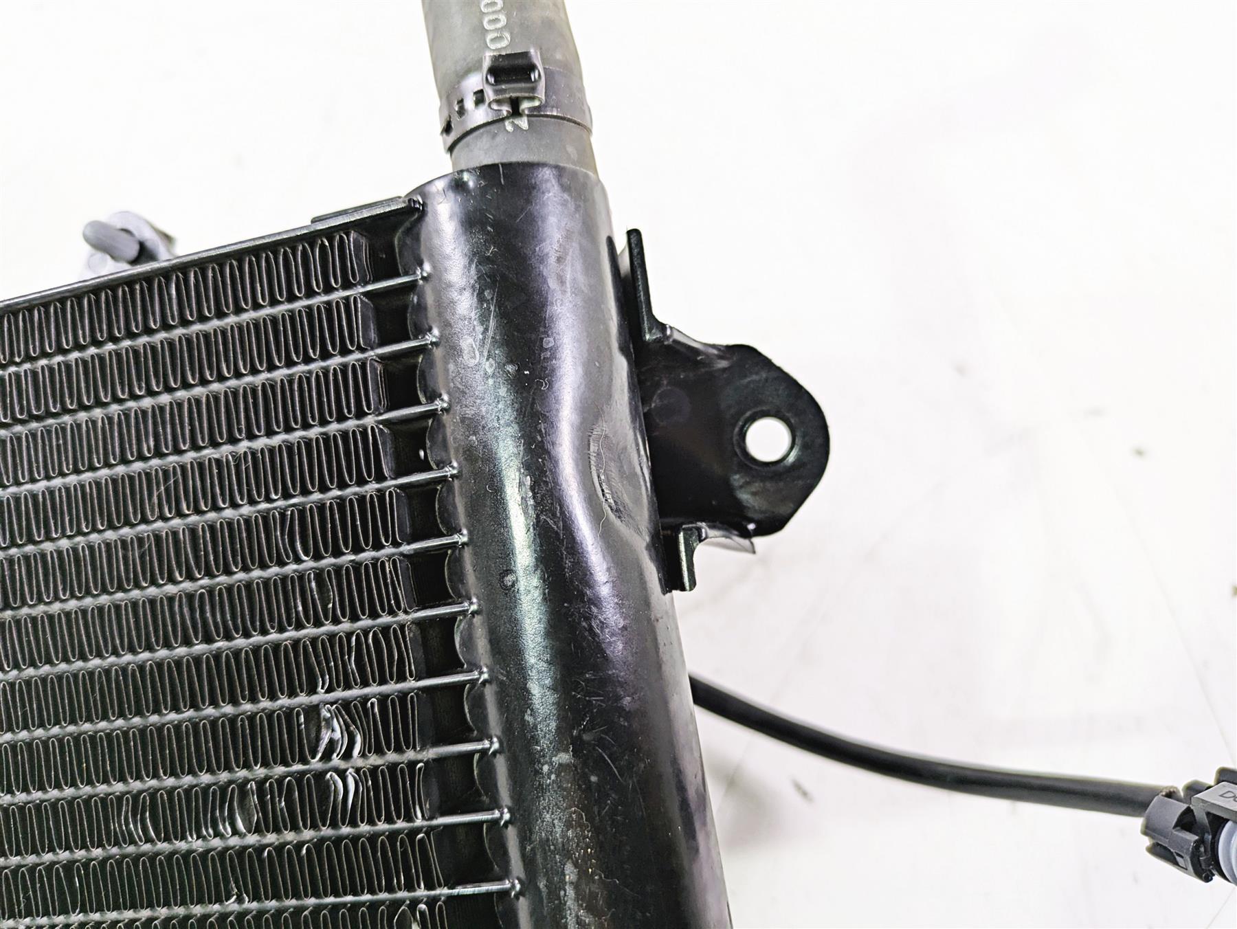 2015 Harley Touring FLHTKL E -Glide Low Left Radiator Fan Set -Read 26800004D {{ shop.shopifyCountryName }} - Mototech271