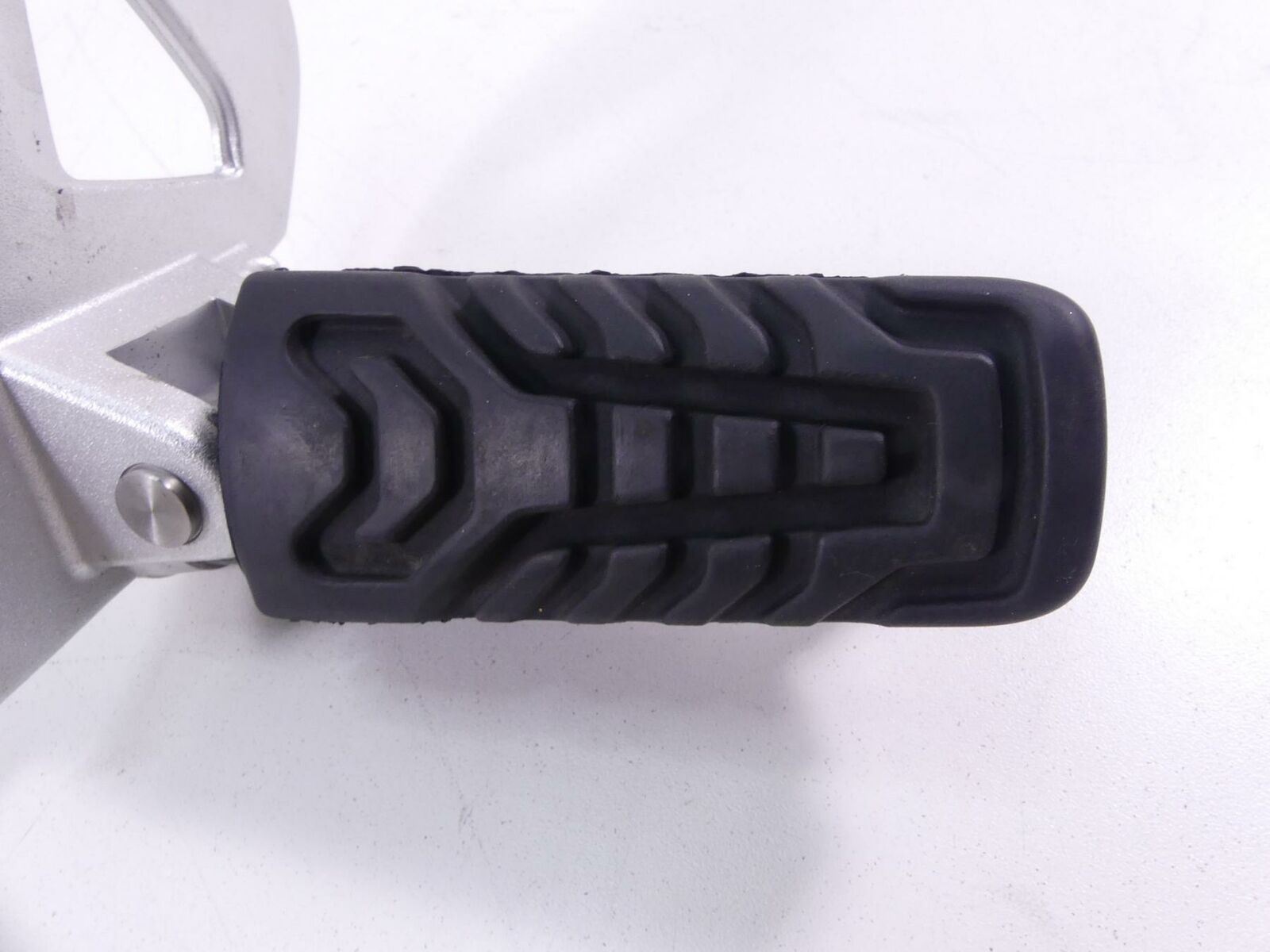 2017 BMW R1200 RT RTW K52 Front Left Footpeg Foot Peg 46718535641/ 46718560383 {{ shop.shopifyCountryName }} - Mototech271