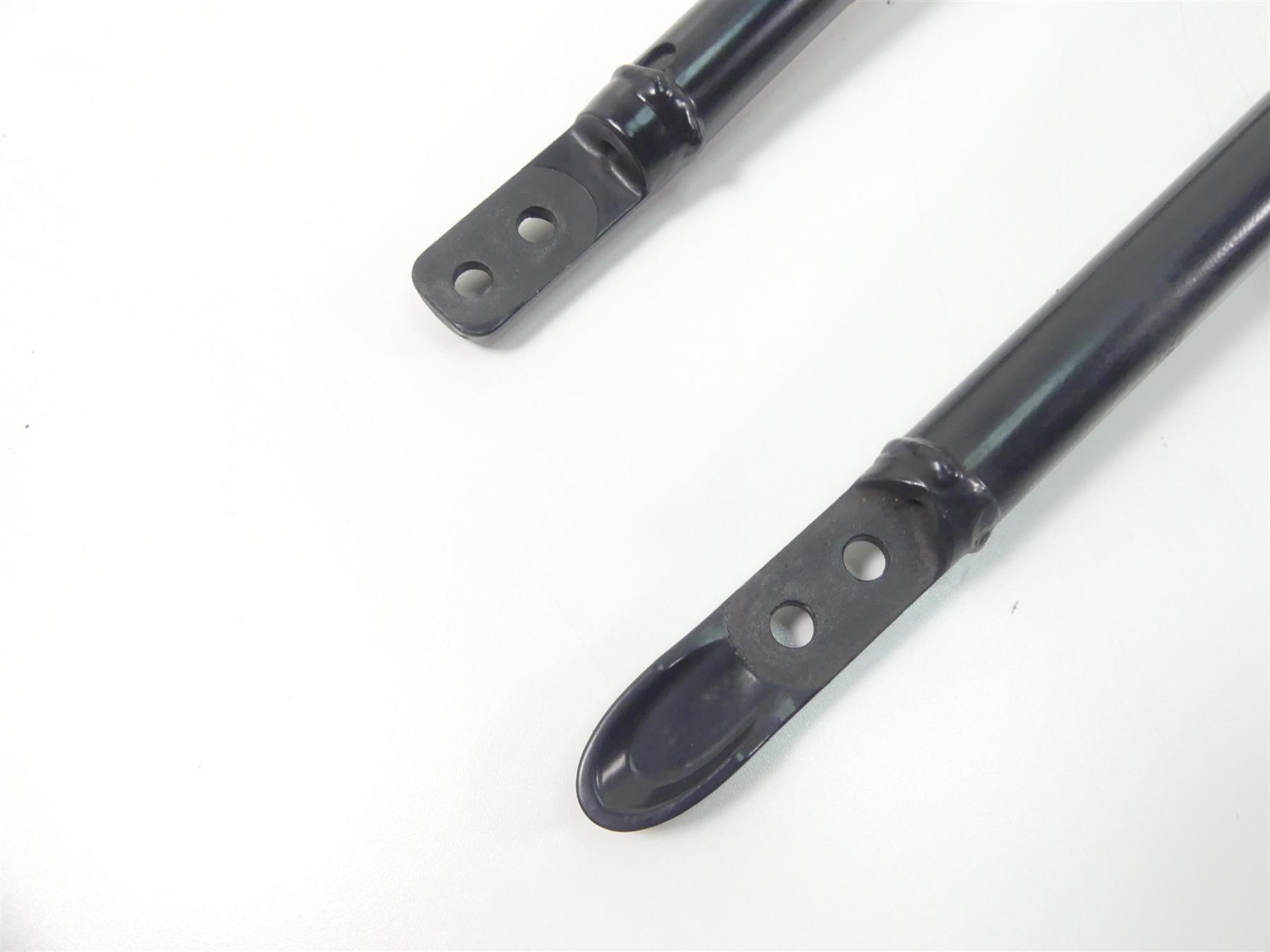 2002 Triumph Bonneville America Left Right Frame Downtube Set T2076701 T2076750 {{ shop.shopifyCountryName }} - Mototech271